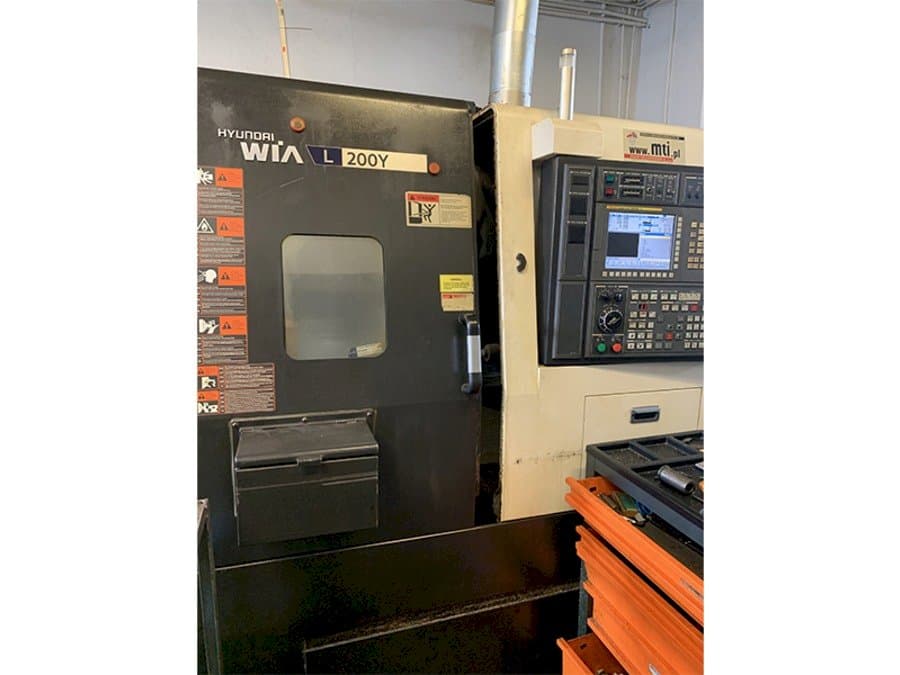 A Hyundai Wia L200Y  gép elölnézete