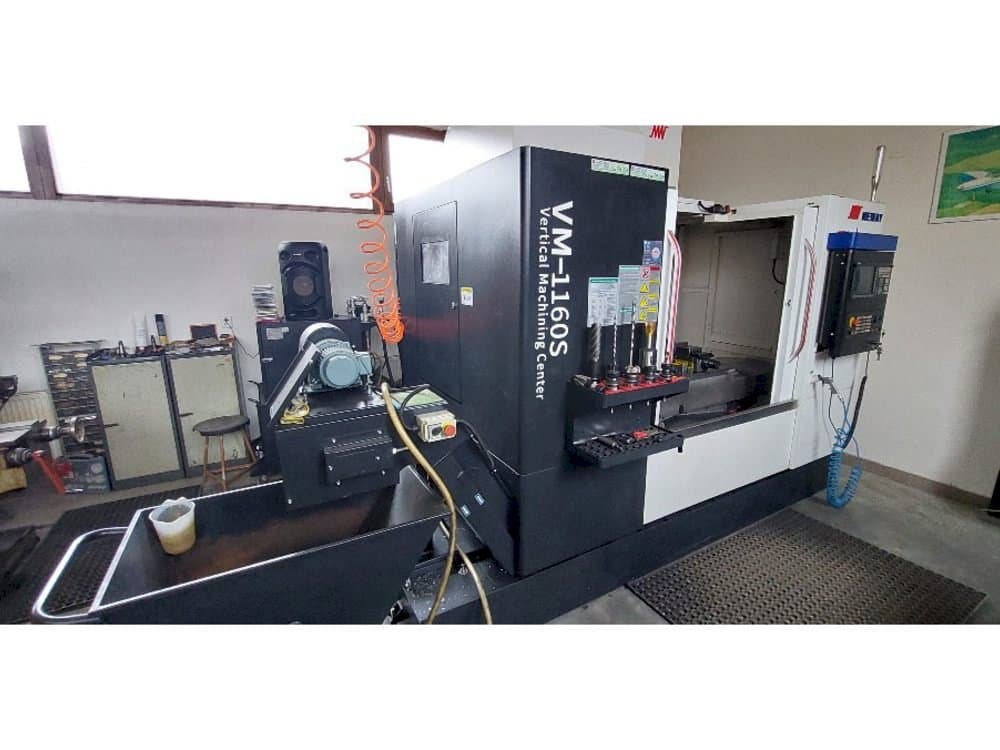 A Neway VM 1160  gép elölnézete