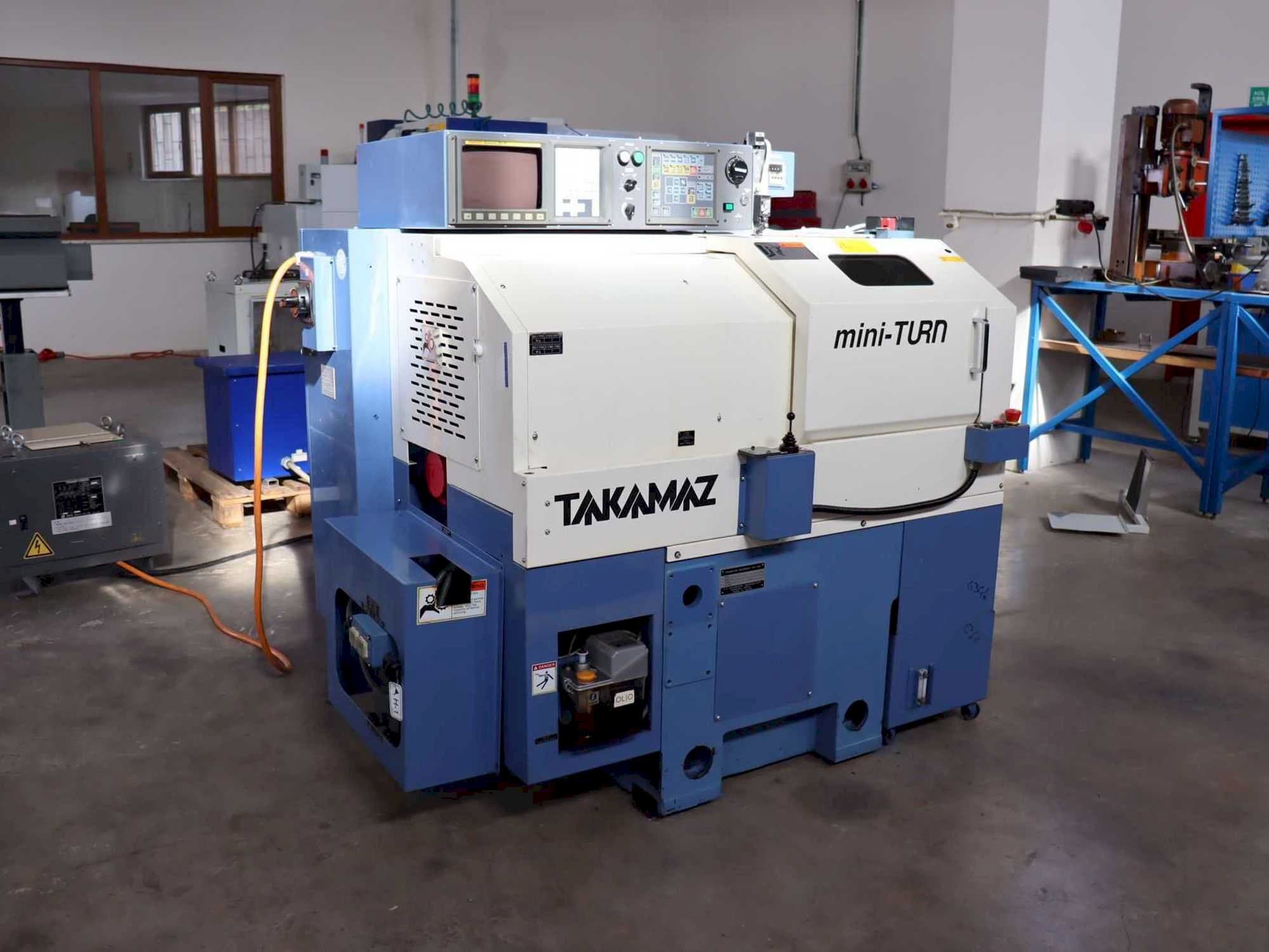 A Takamaz mini-Turn  gép elölnézete