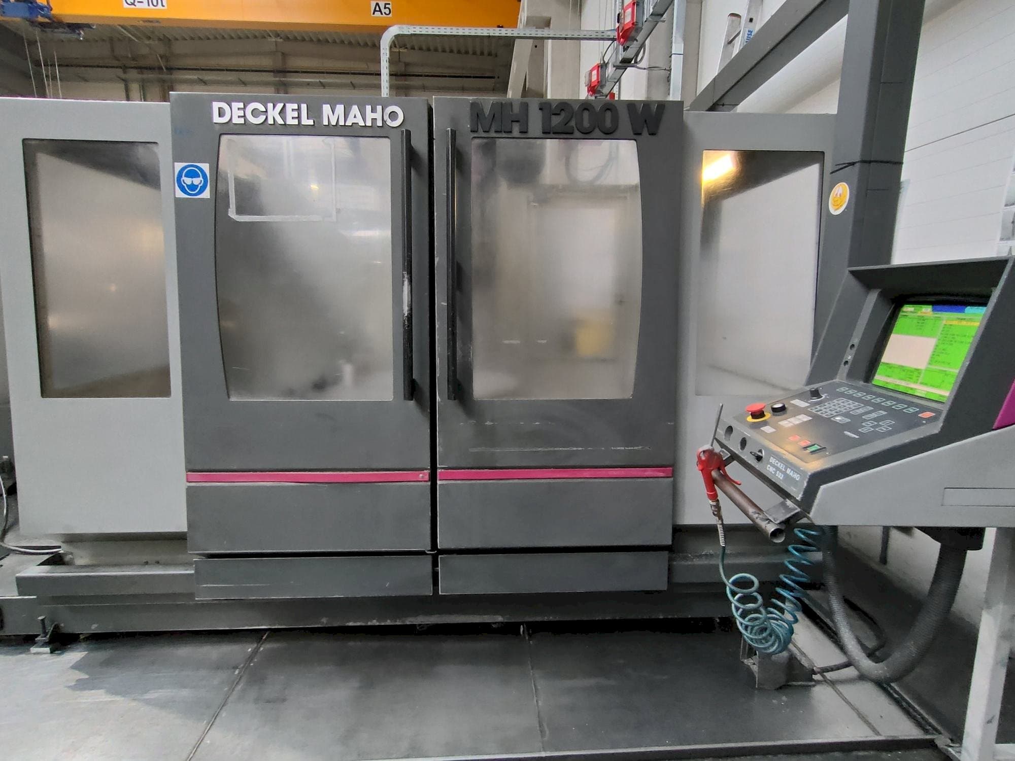 A Maho MH 1200W  gép elölnézete