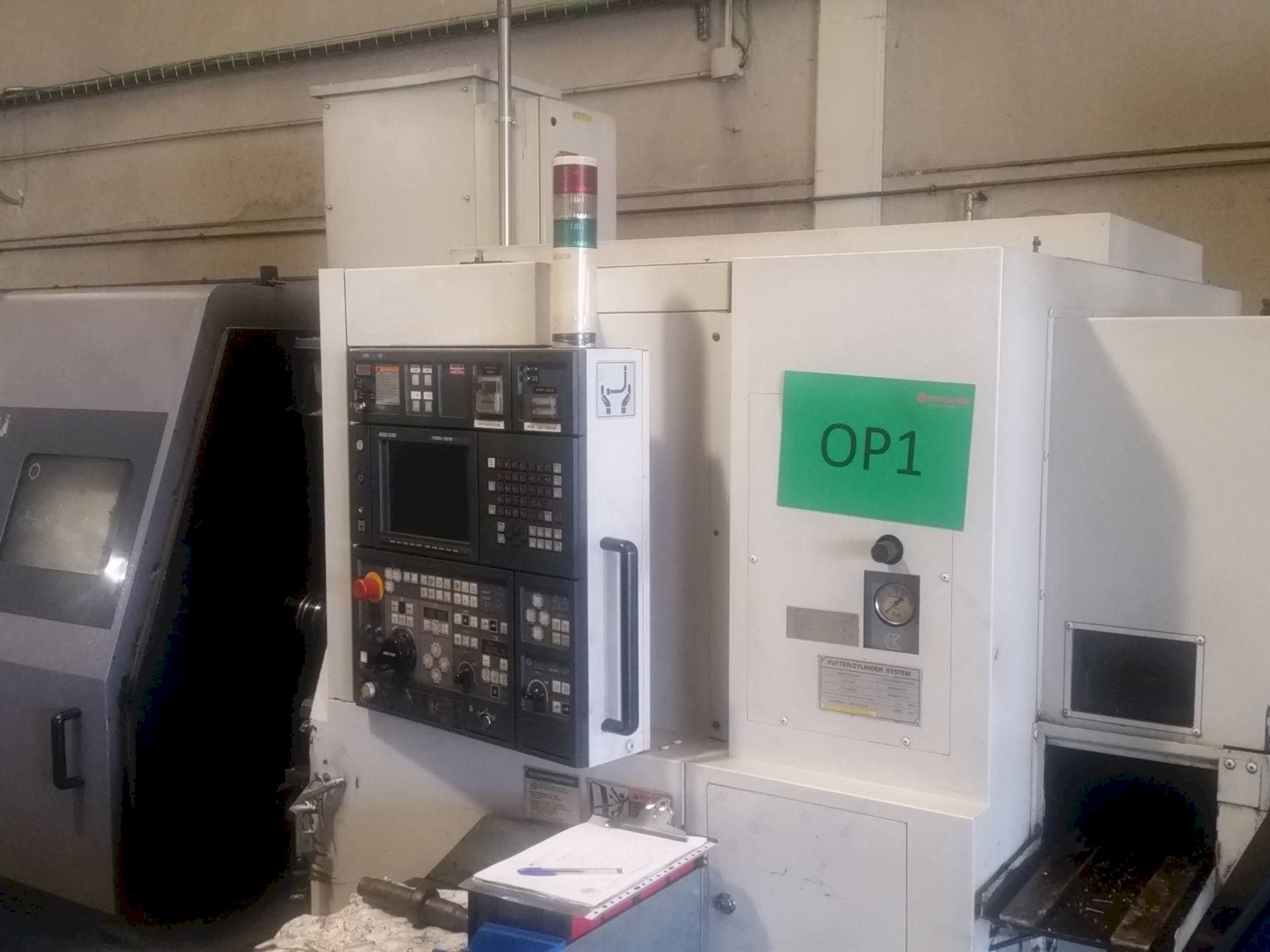 A MORI SEIKI ZL 200 MSC  gép elölnézete