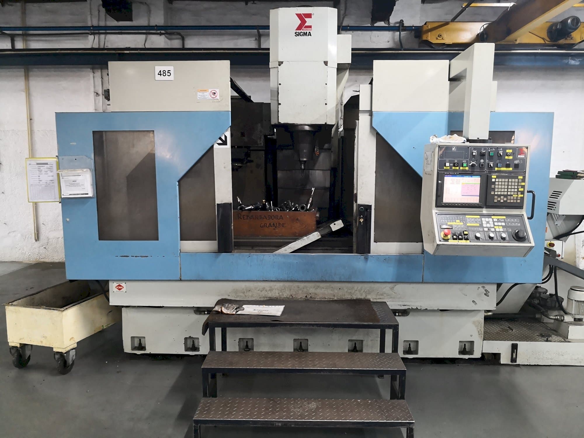 A Sigma Zenit 6  gép elölnézete