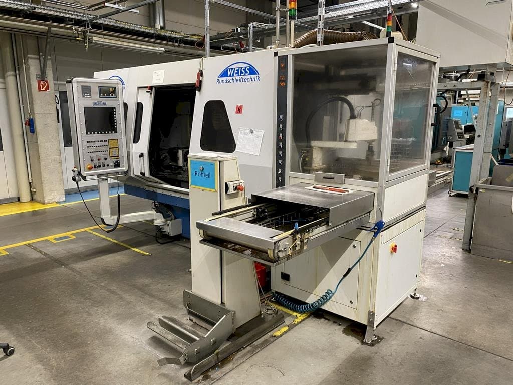 A WEISS SER 07-14 K33-1  gép elölnézete