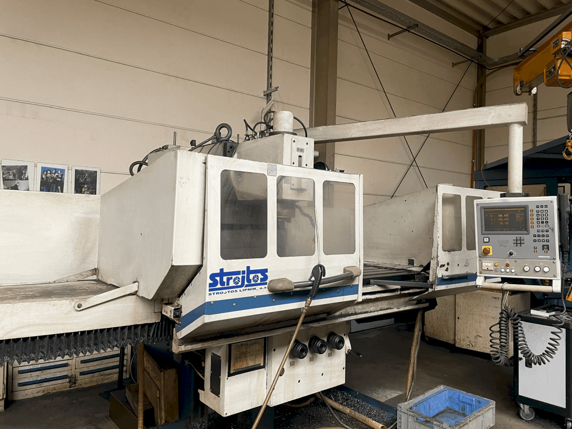 A Strojtos  FGS 63 NCP  gép elölnézete