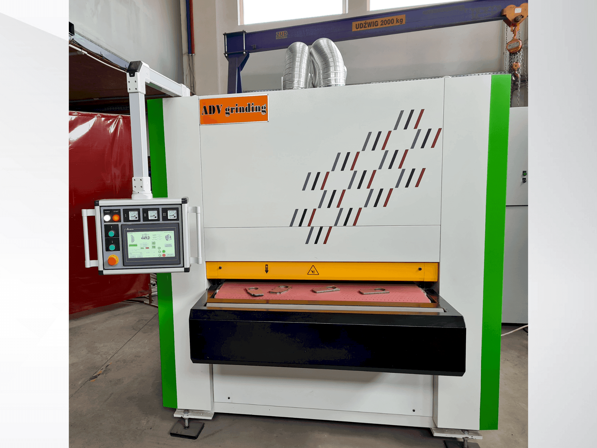 A ADV 508-RW-1100  gép elölnézete