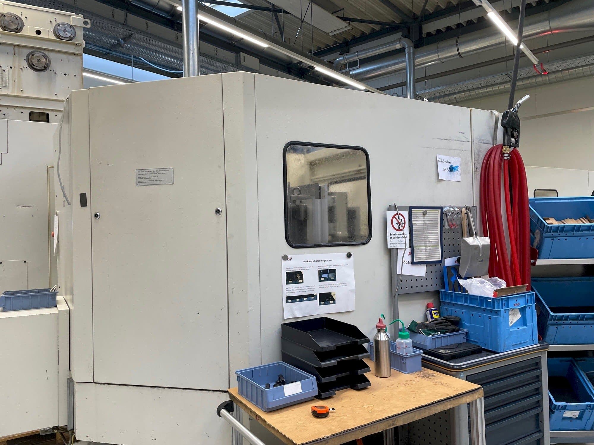 A HELLER MC 16  gép oldalnézete