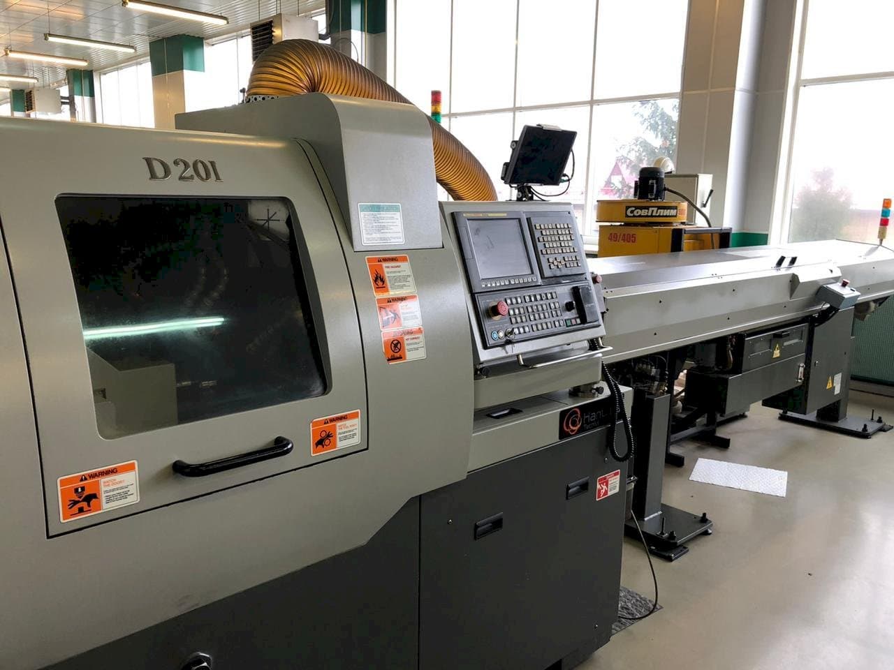 A Hanwha XD20M  gép elölnézete