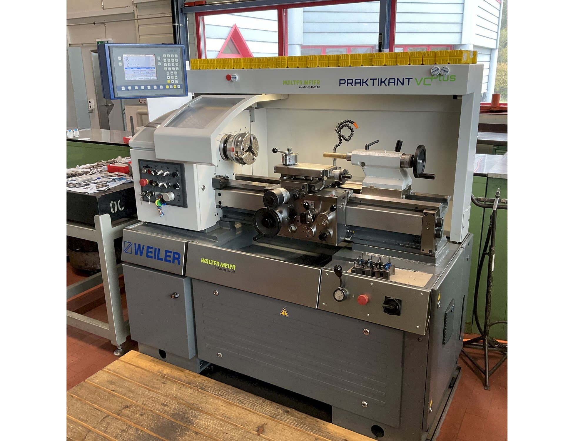 A Weiler Praktikant VCplus  gép elölnézete