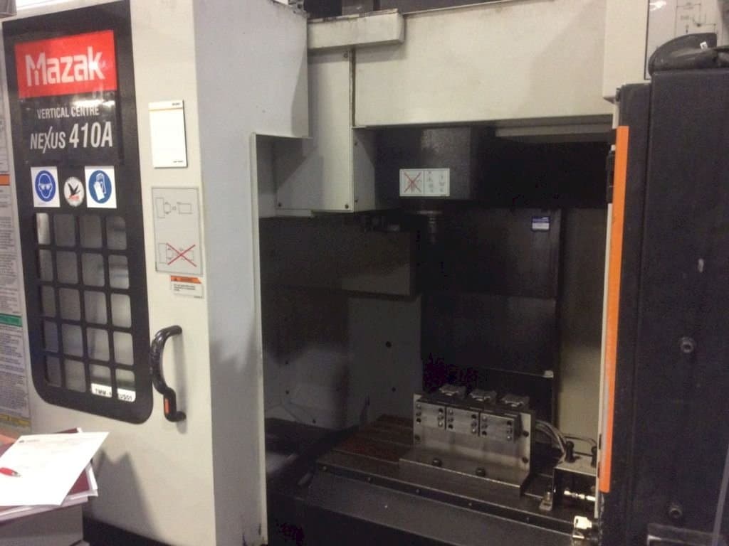 A Mazak Nexus VCN 410A  gép elölnézete