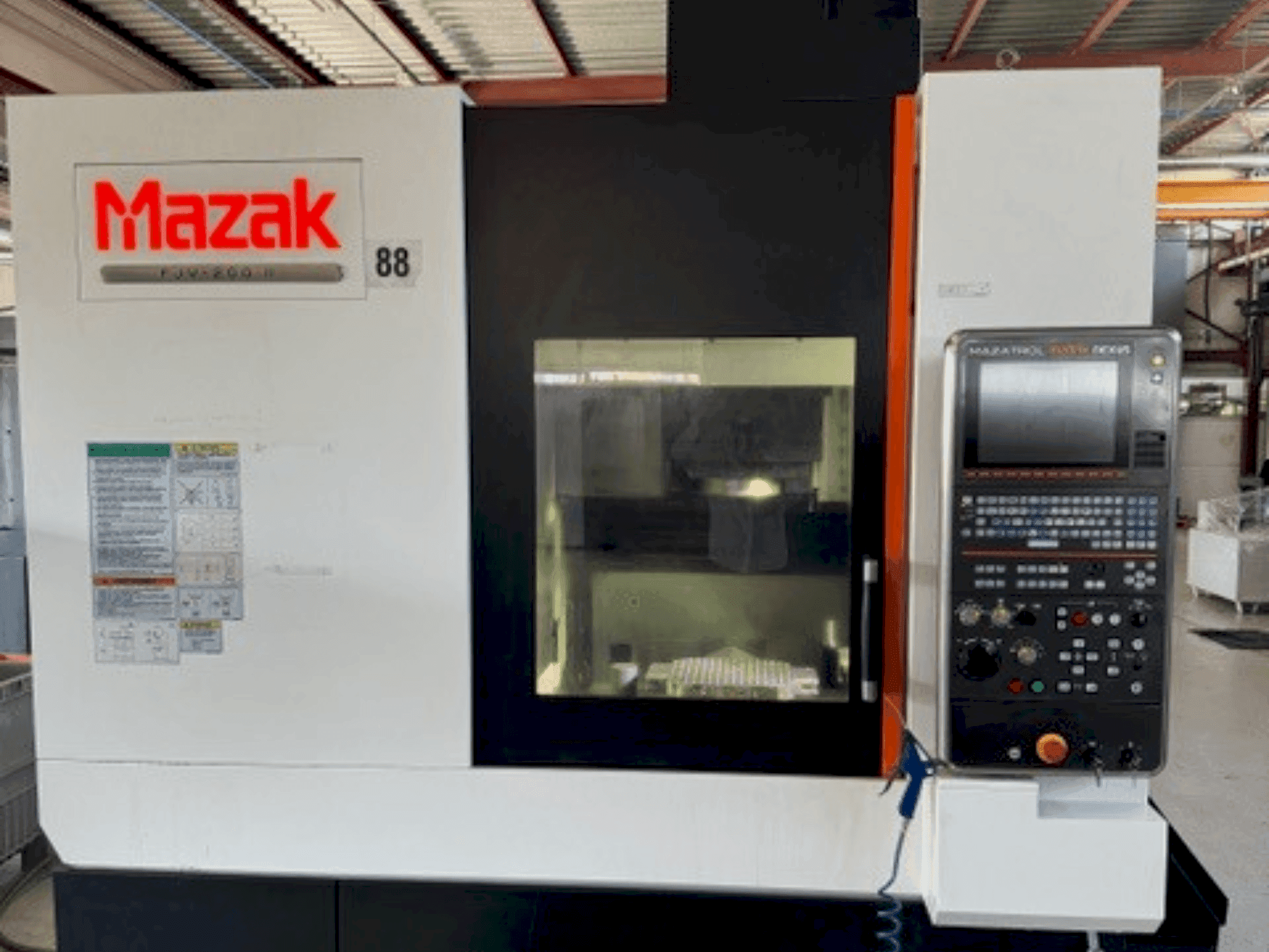 A Mazak FJV-200II  gép elölnézete