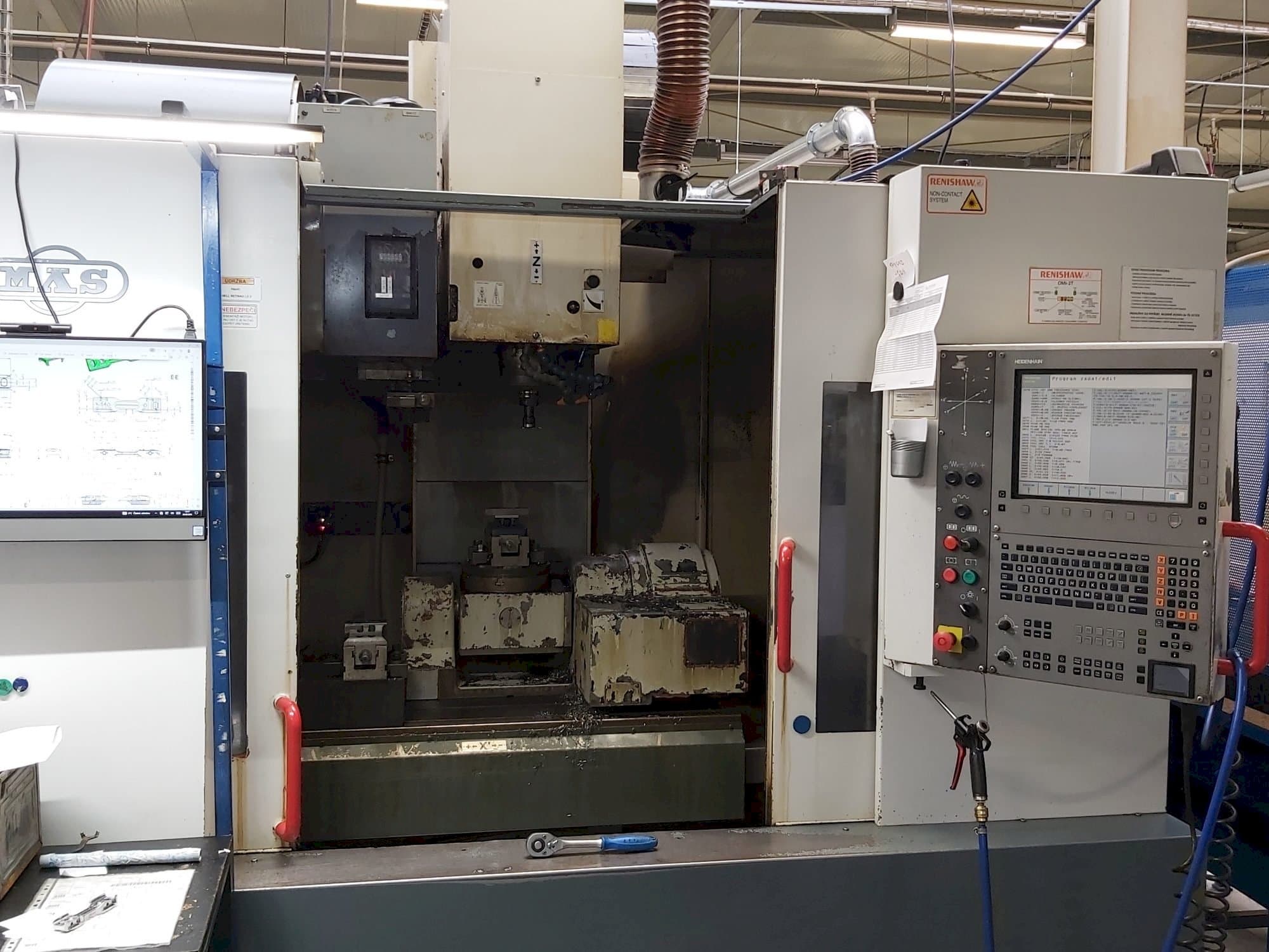 A KOVOSVIT MAS MCV 1016 Quick  gép elölnézete