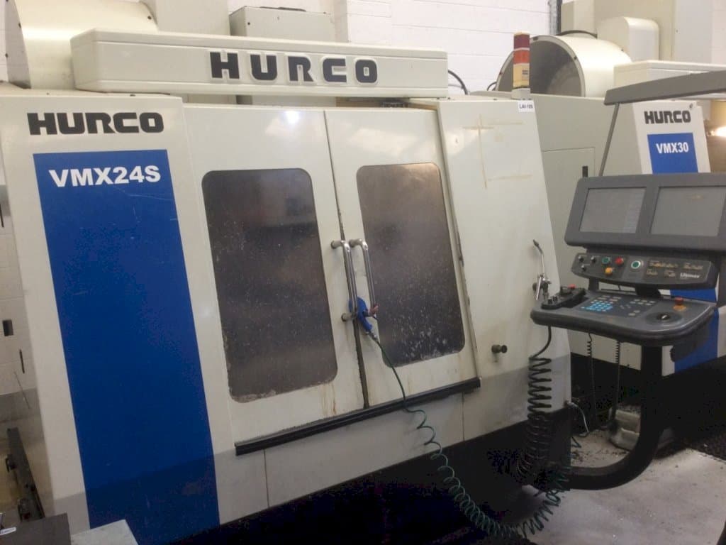 A Hurco VMX24S  gép elölnézete