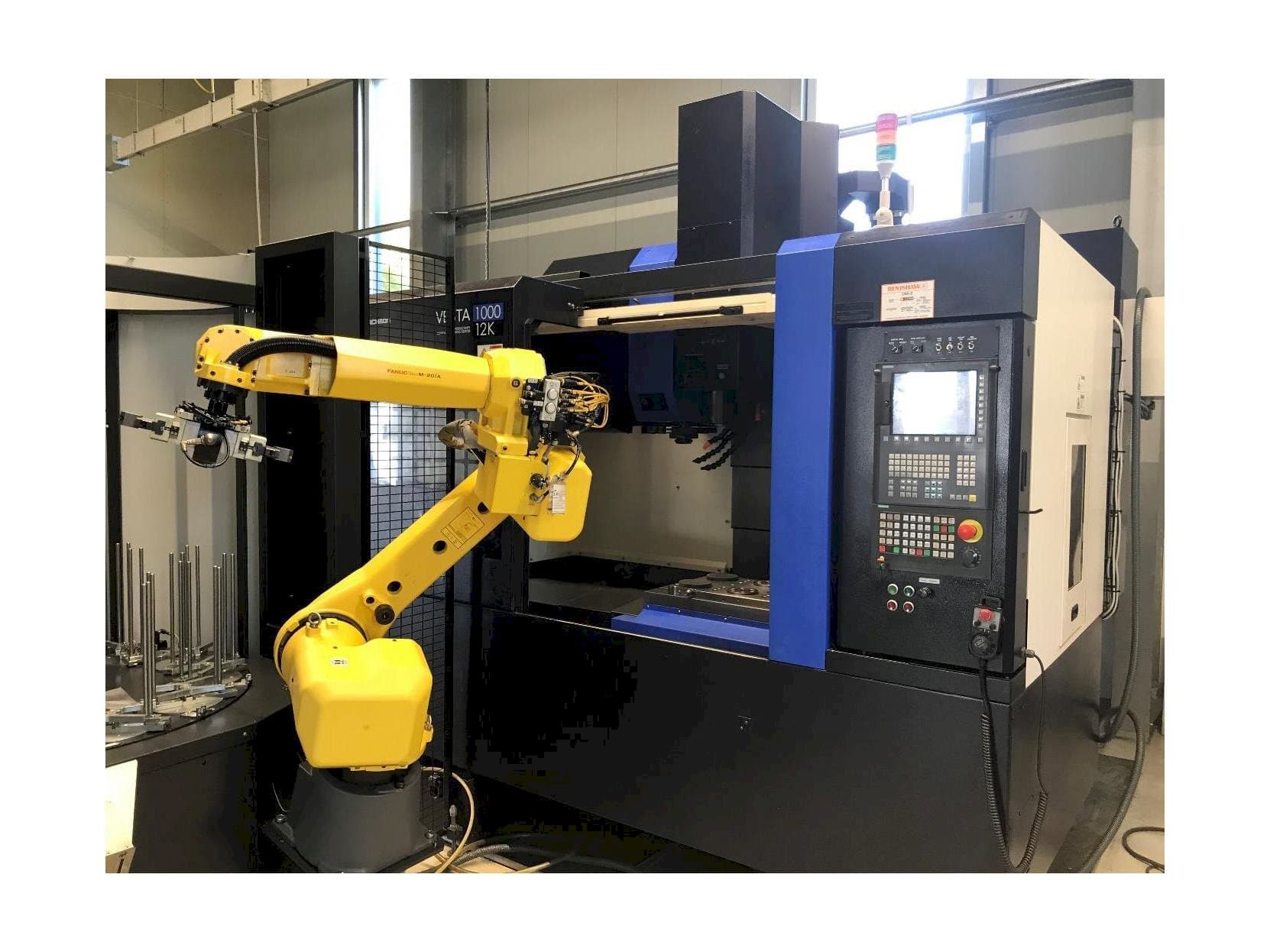 A HWACHEON Vesta 1000  gép elölnézete