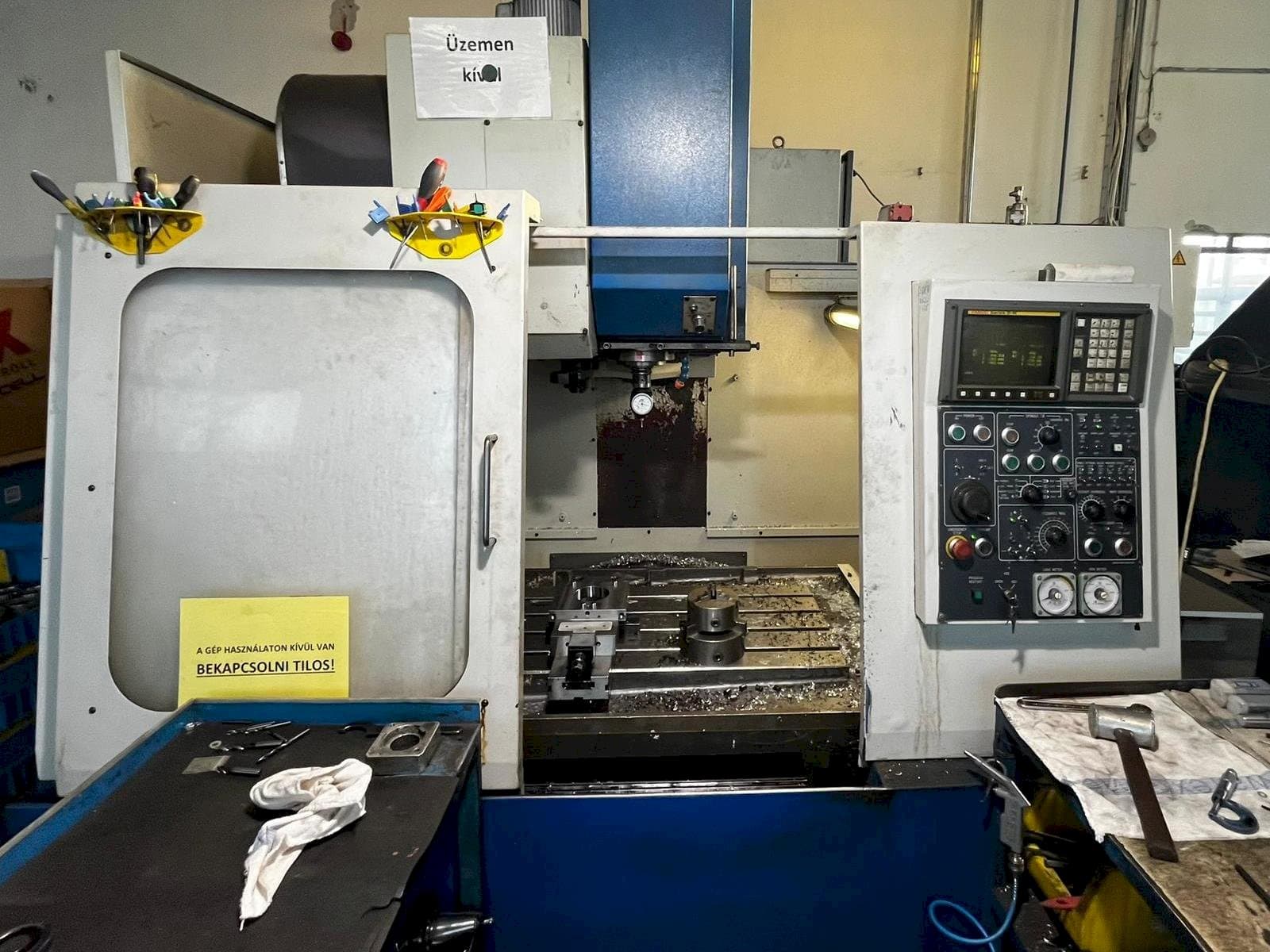 A Kia KV 35C  gép elölnézete