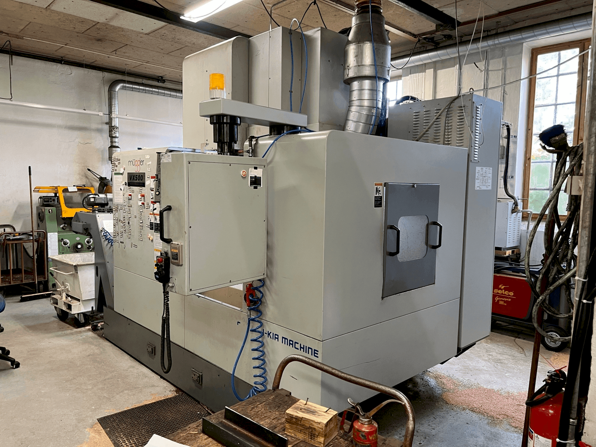 A HYUNDAI KIA VX500  gép elölnézete