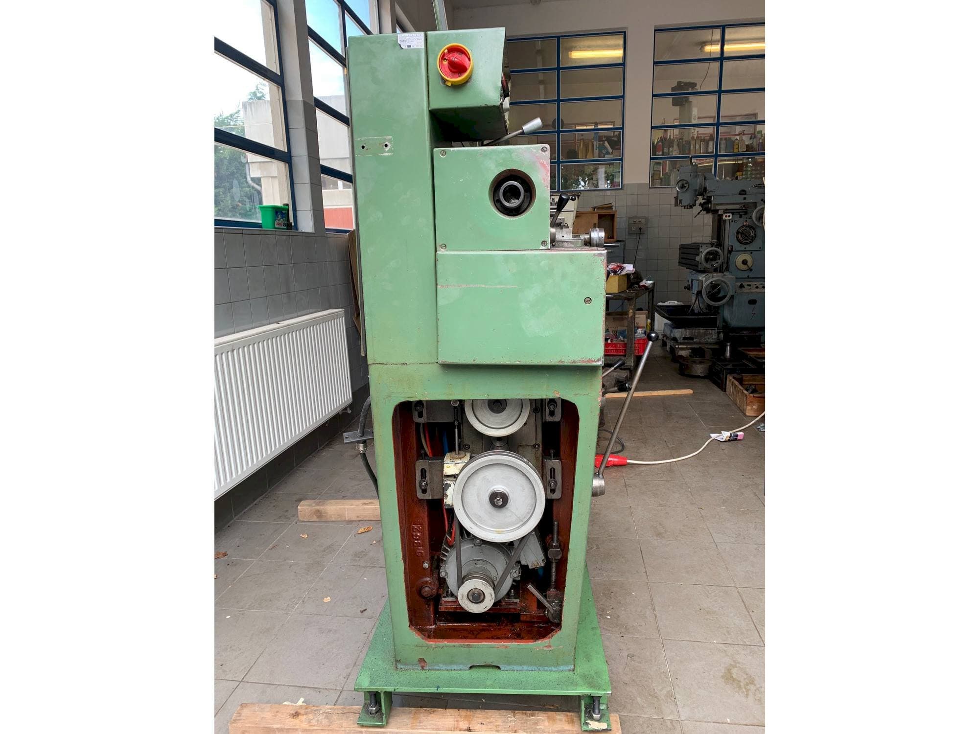 A TOS Sm 16-A  gép elölnézete