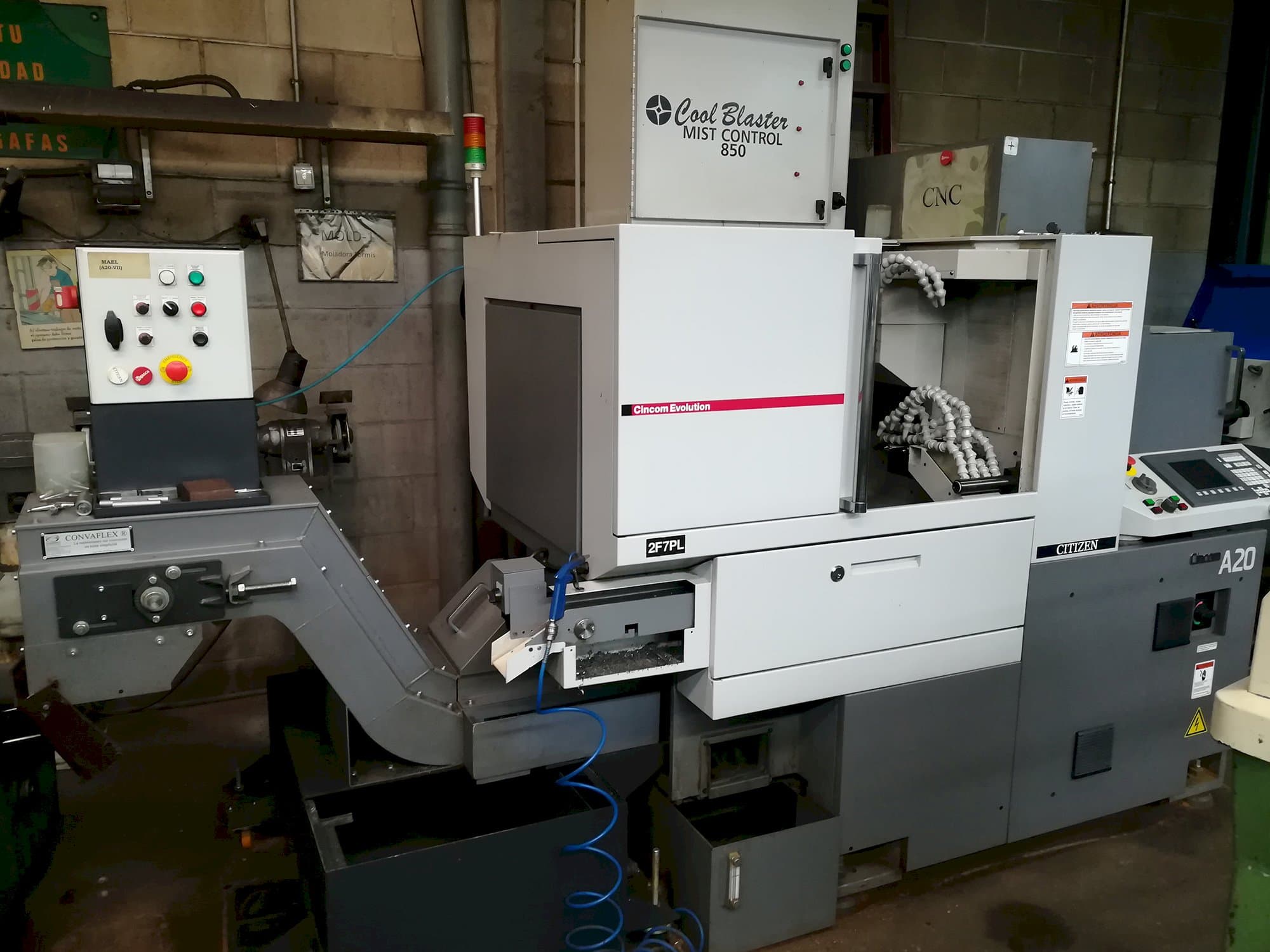 A CITIZEN Cincom A20 gép elölnézete