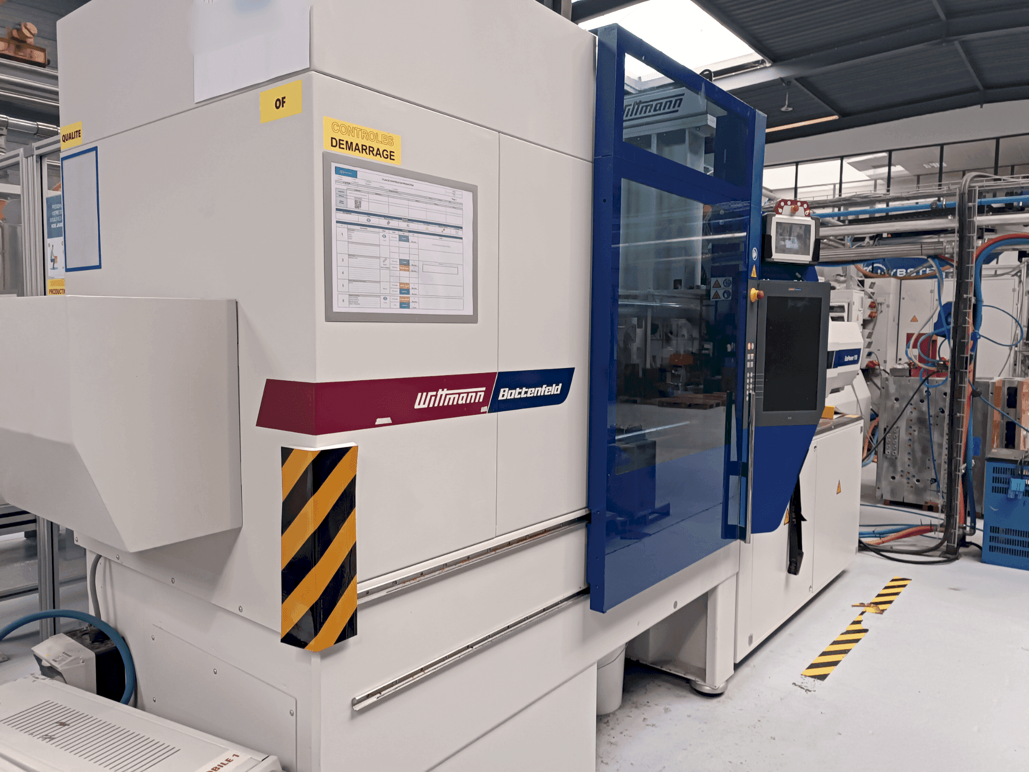 A Battenfeld Ecopower 110-130  gép elölnézete