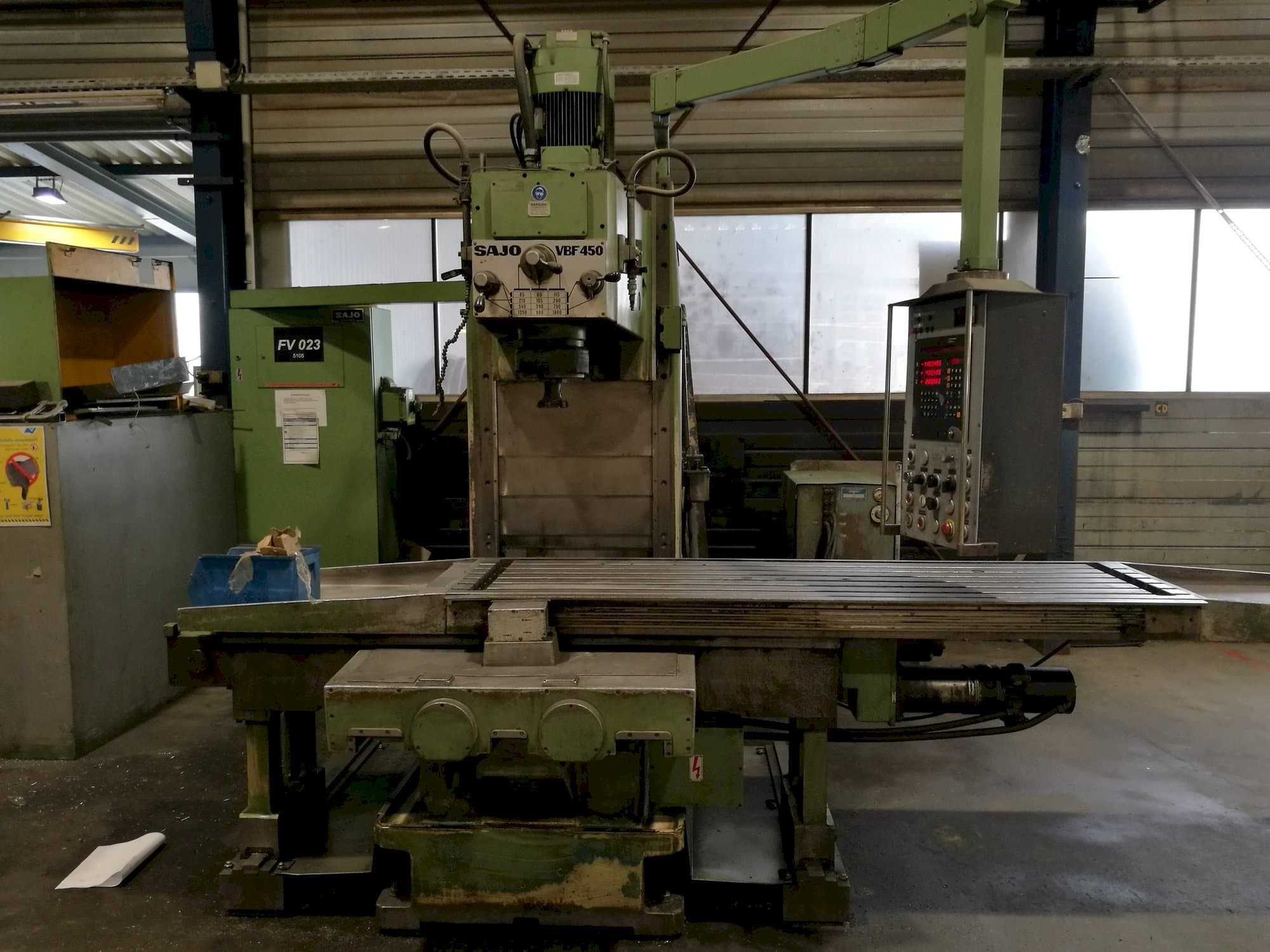 A SAJO VBF450  gép elölnézete