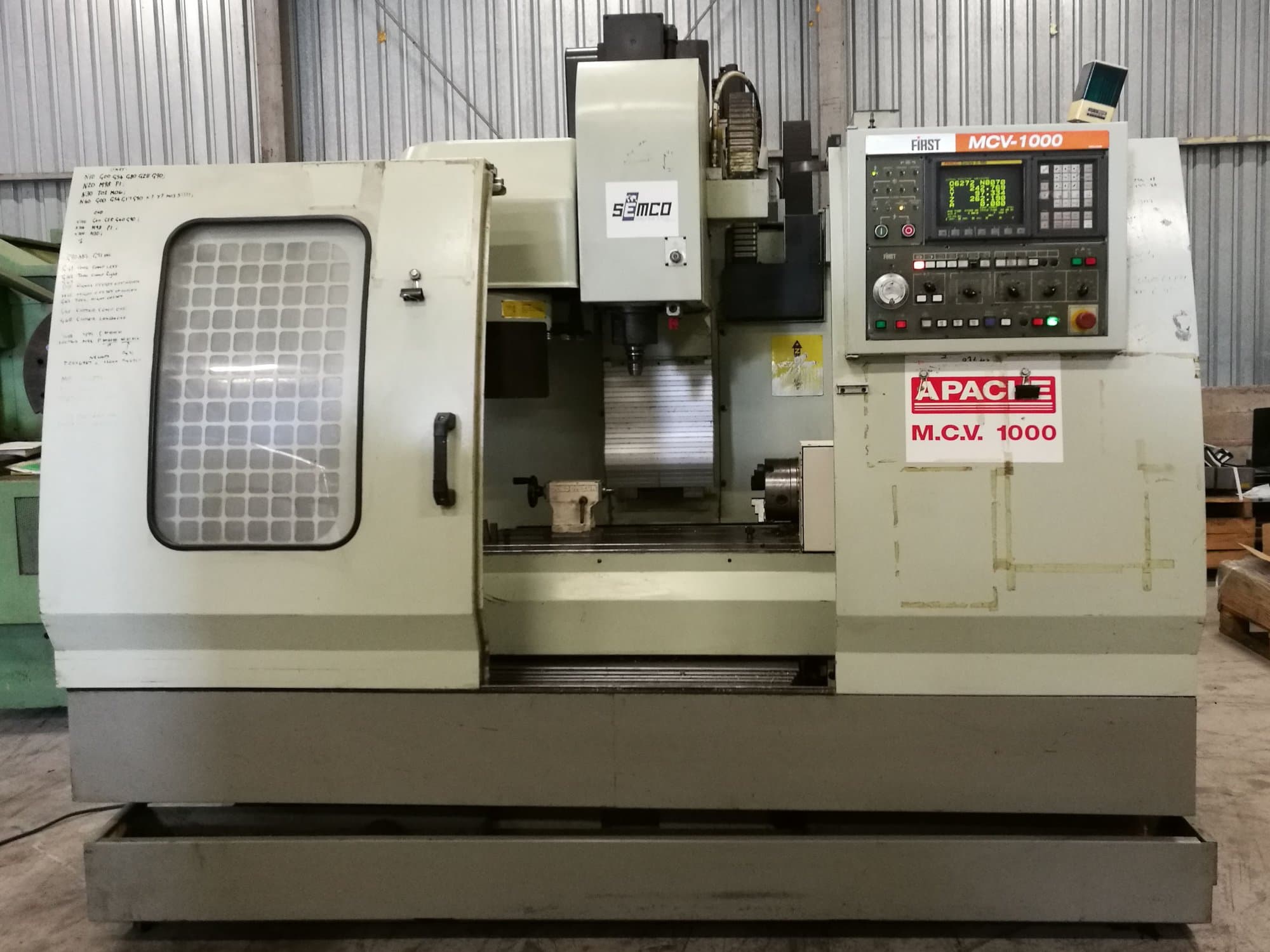 A FIRST MCV-1000  gép elölnézete