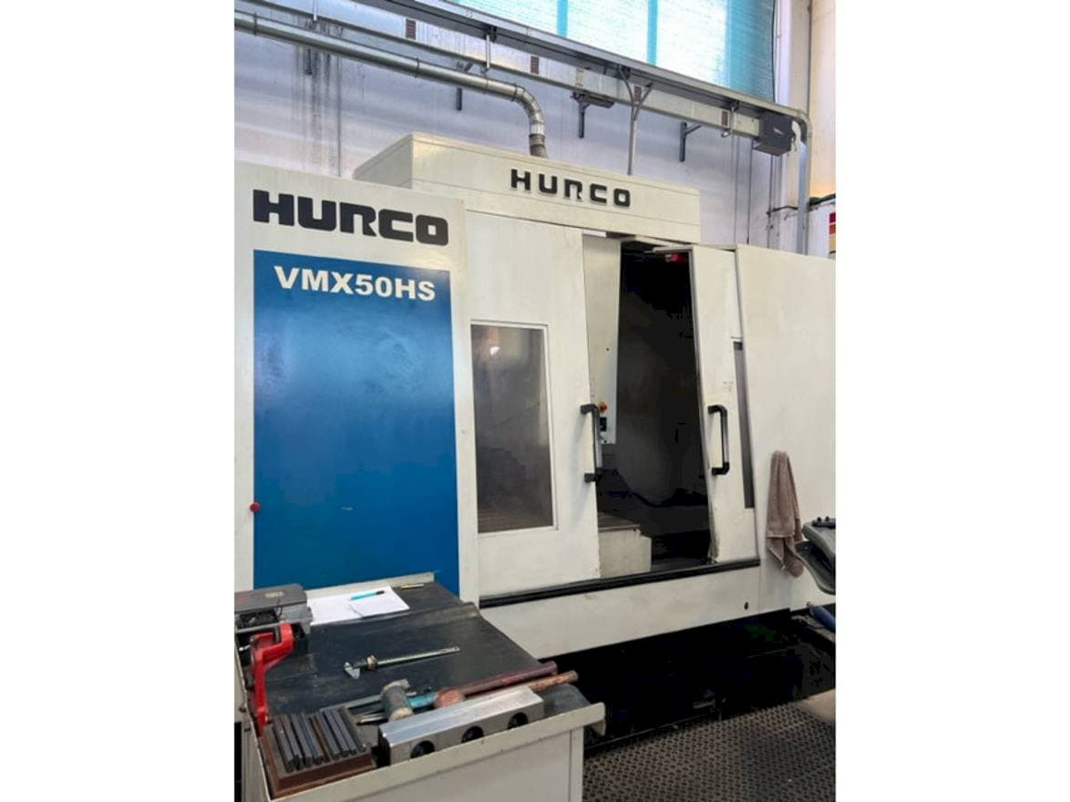 A Hurco VMX 50 HS  gép elölnézete