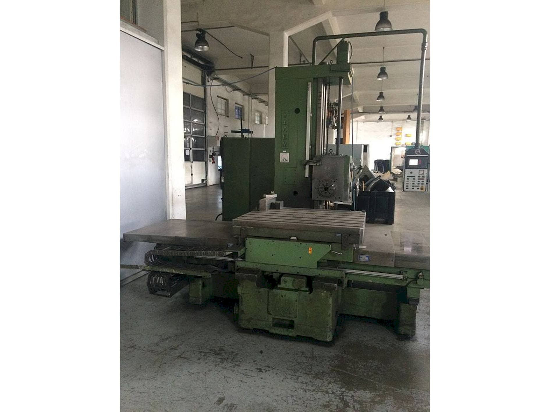 A Sacem									 MST-XC/110 A/C  gép elölnézete