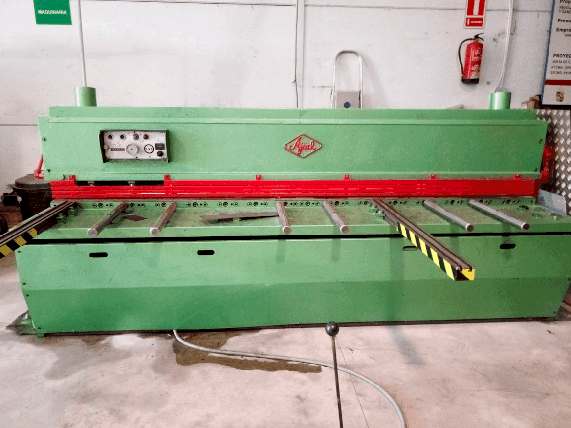 A Ajial 630 CA  gép elölnézete