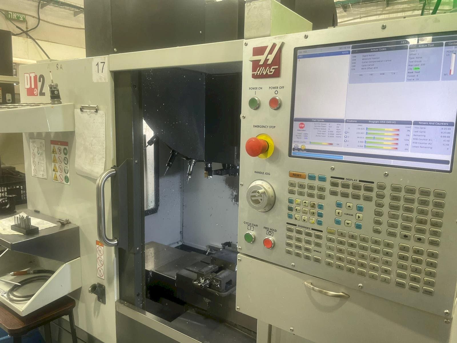 A HAAS DT-2  gép elölnézete