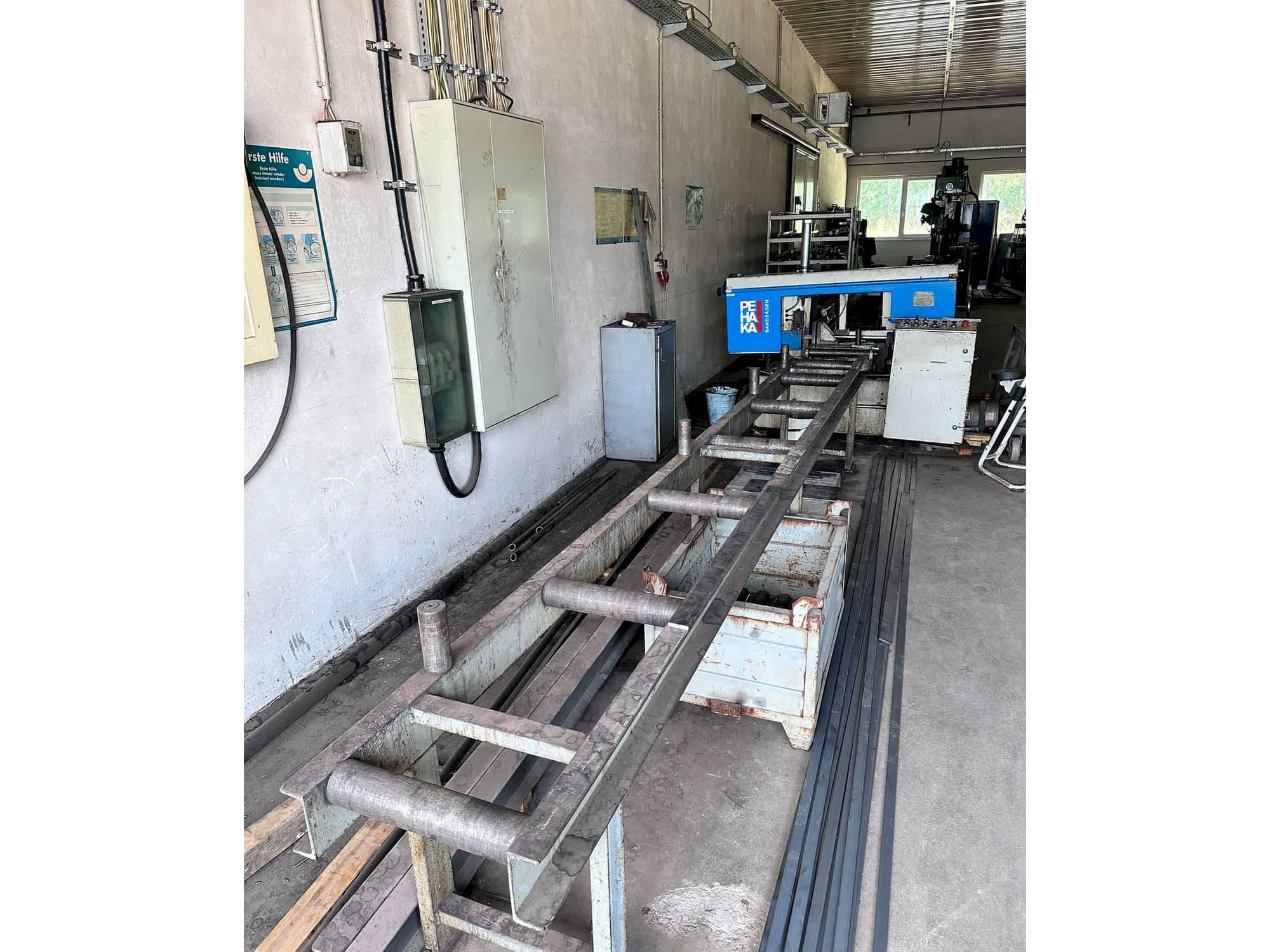 A Pehaka .  gép elölnézete