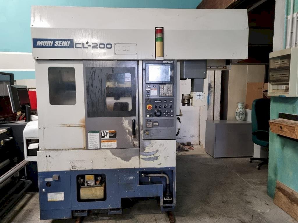 A MORI SEIKI CL-200 gép elölnézete