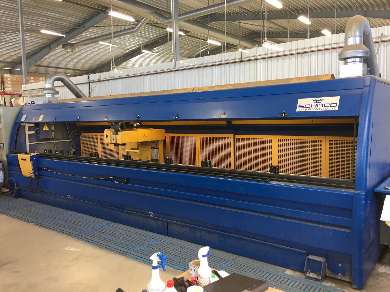 A Emmegi Comet  gép elölnézete