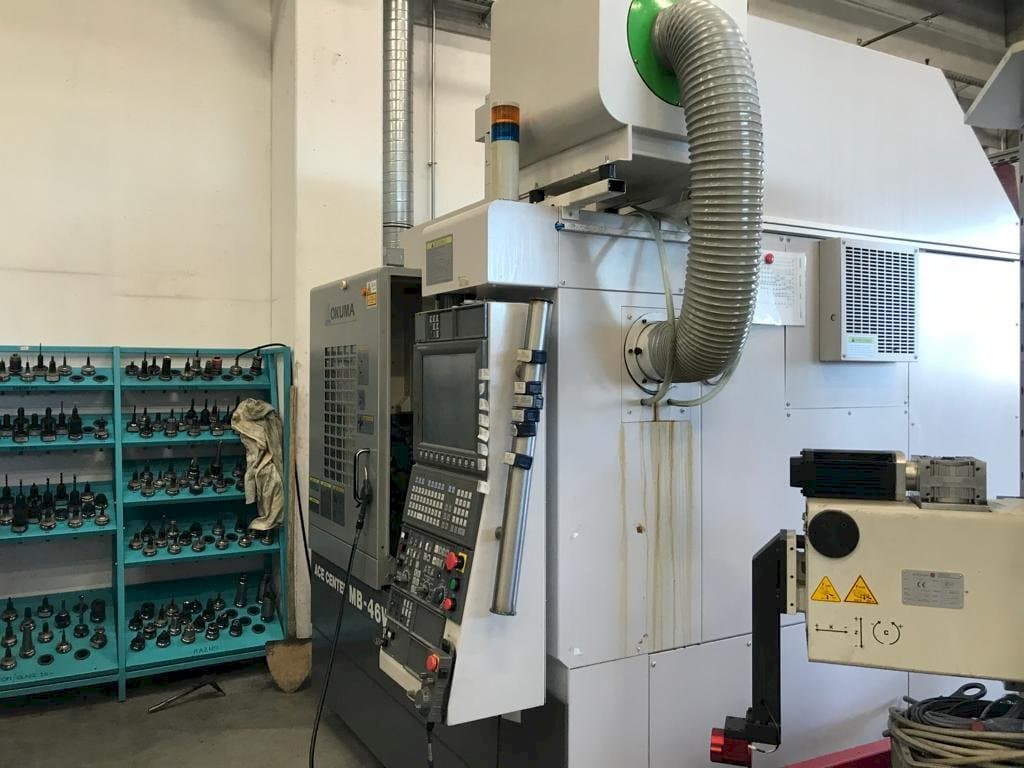 A Okuma MB 46 VAE  gép jobb oldali nézete