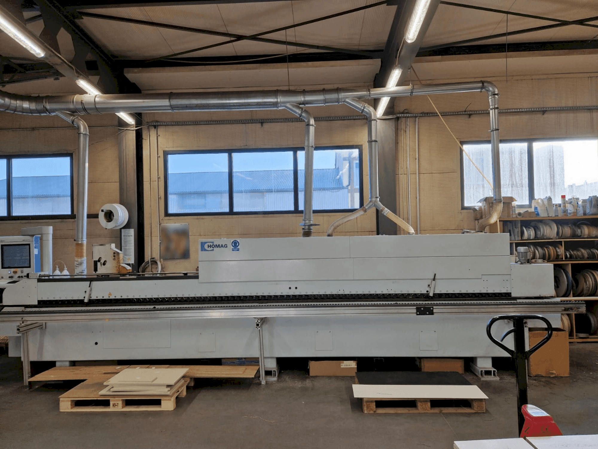 A HOMAG KAL210 Ambition 2262  gép elölnézete