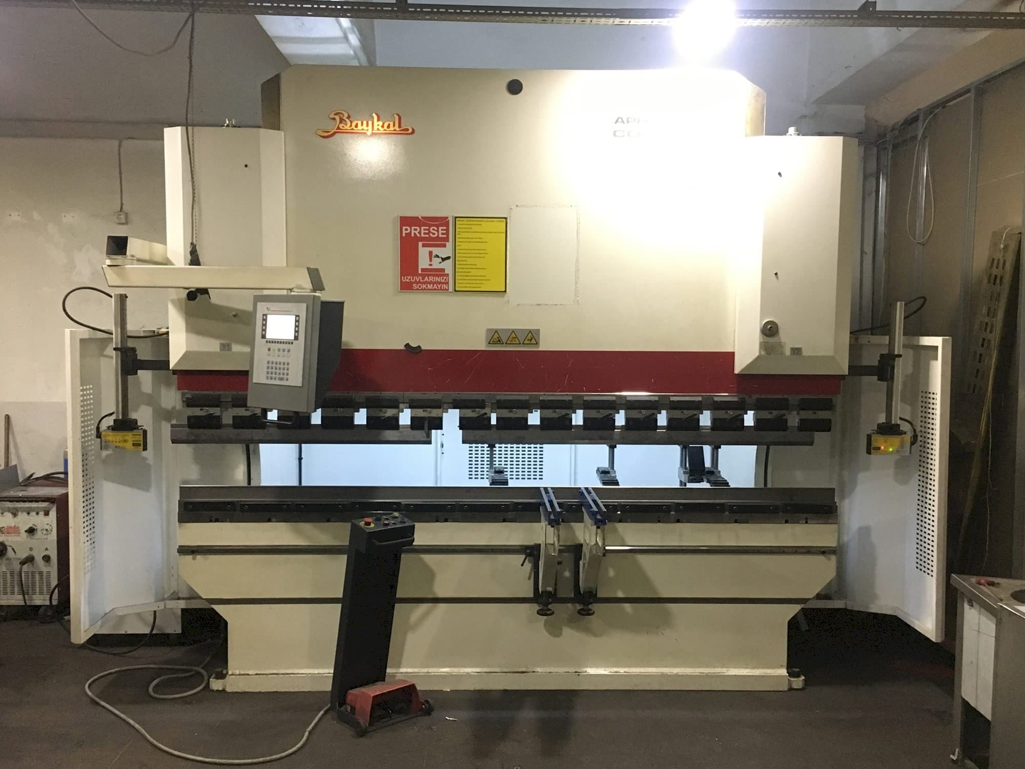 A Baykal APHS 31120  gép elölnézete