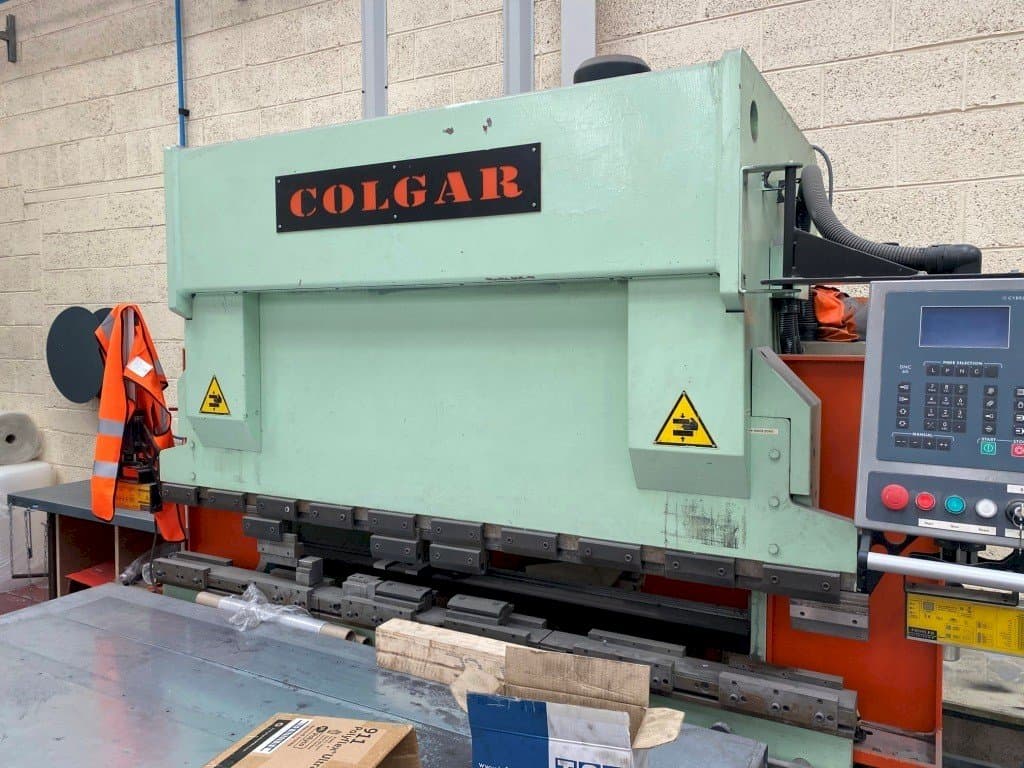 A Colgar PI 316/21  gép elölnézete