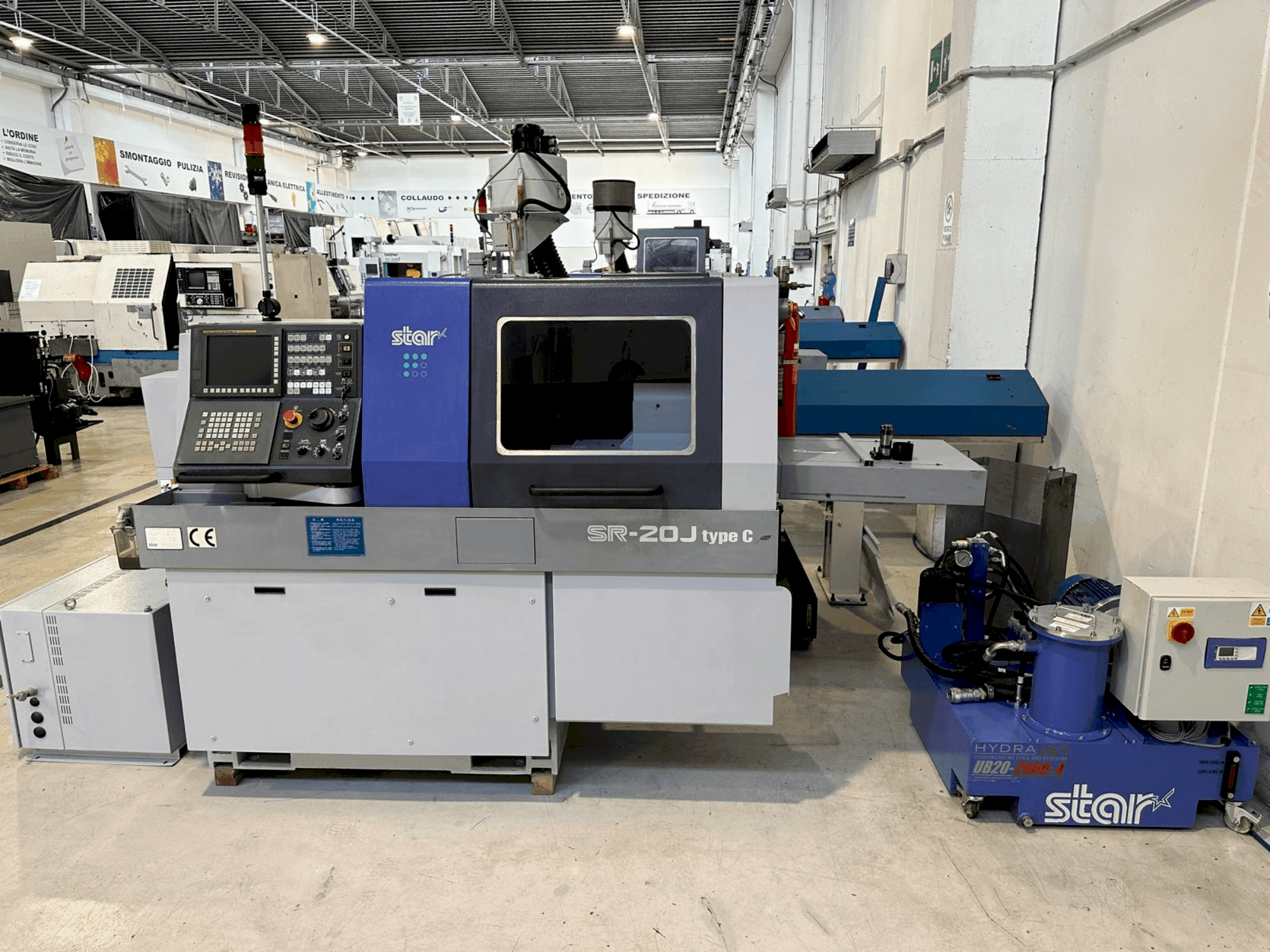 A Star SR-20J type C  gép elölnézete