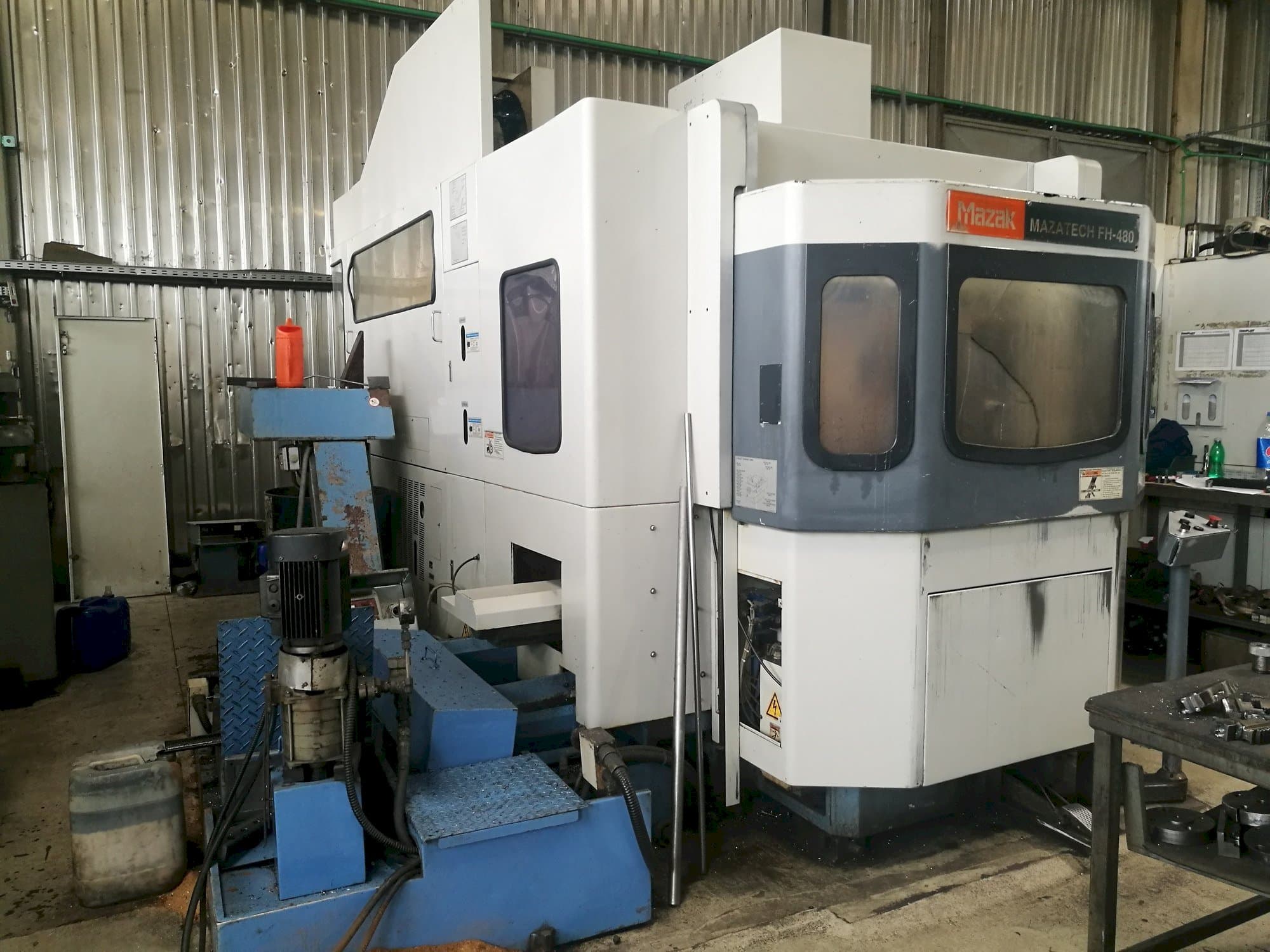 A Mazak FH-480  gép oldalnézete