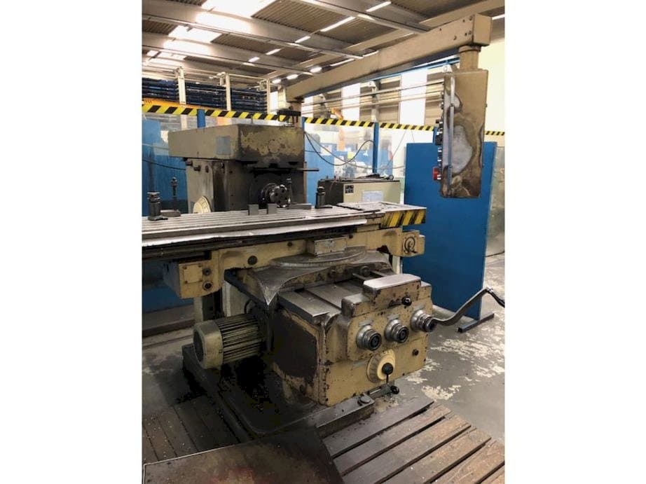 A FU W 400 VI / 2  gép elölnézete