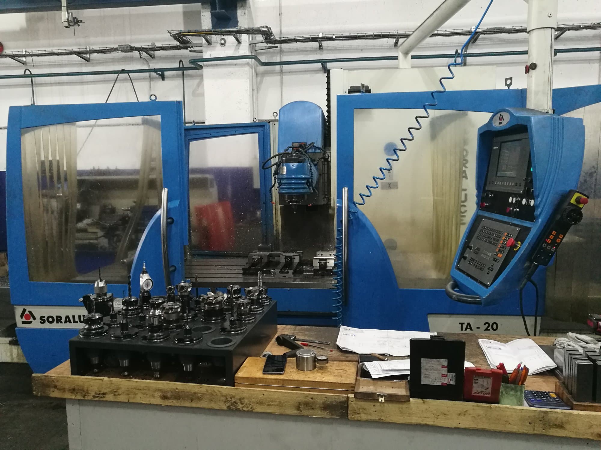 A Soraluce TA-20  gép elölnézete