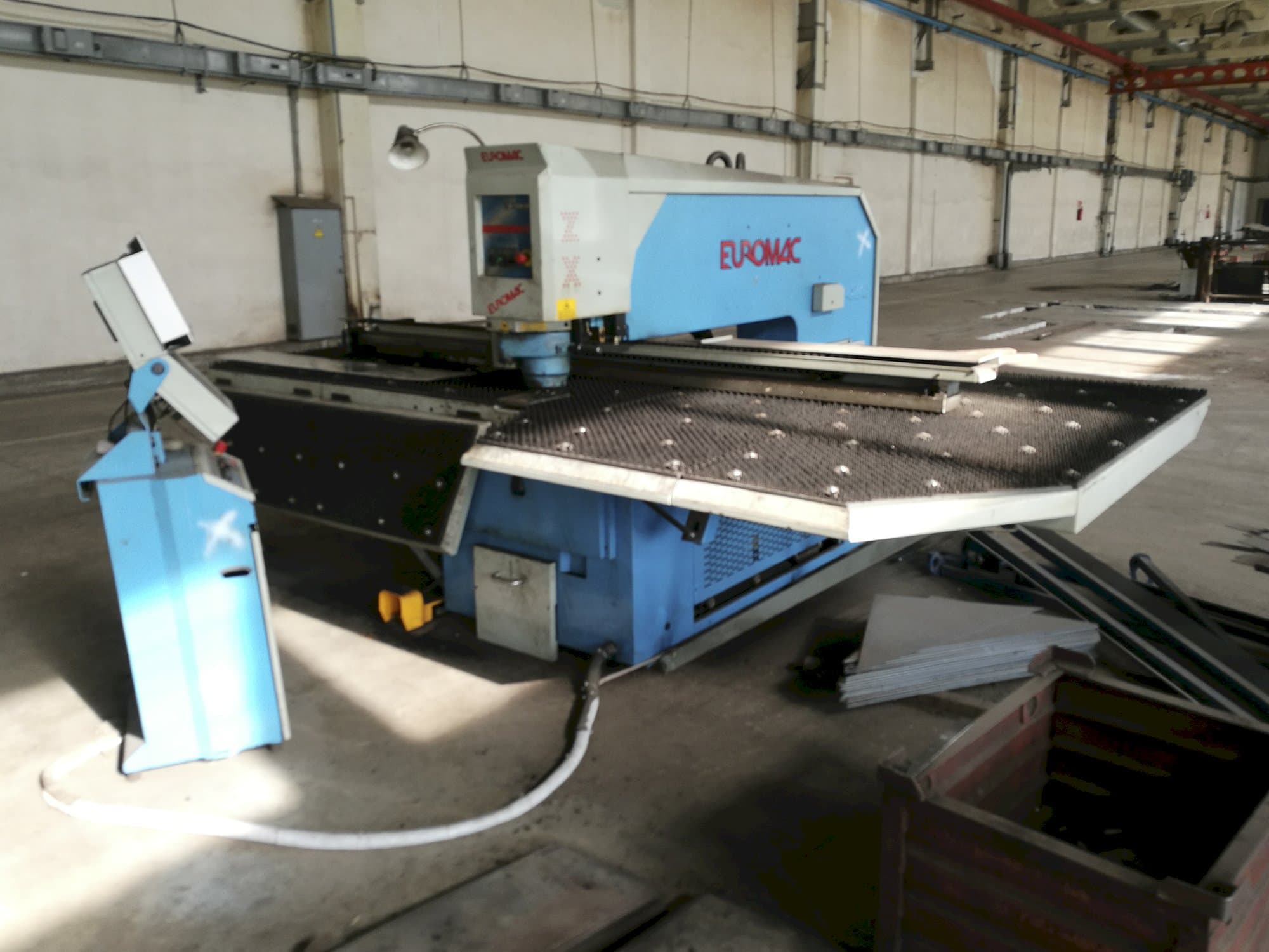 A Euromac ZX 1250/30  gép jobb nézete