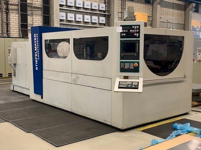 A Stiefelmayer linear  gép elölnézete