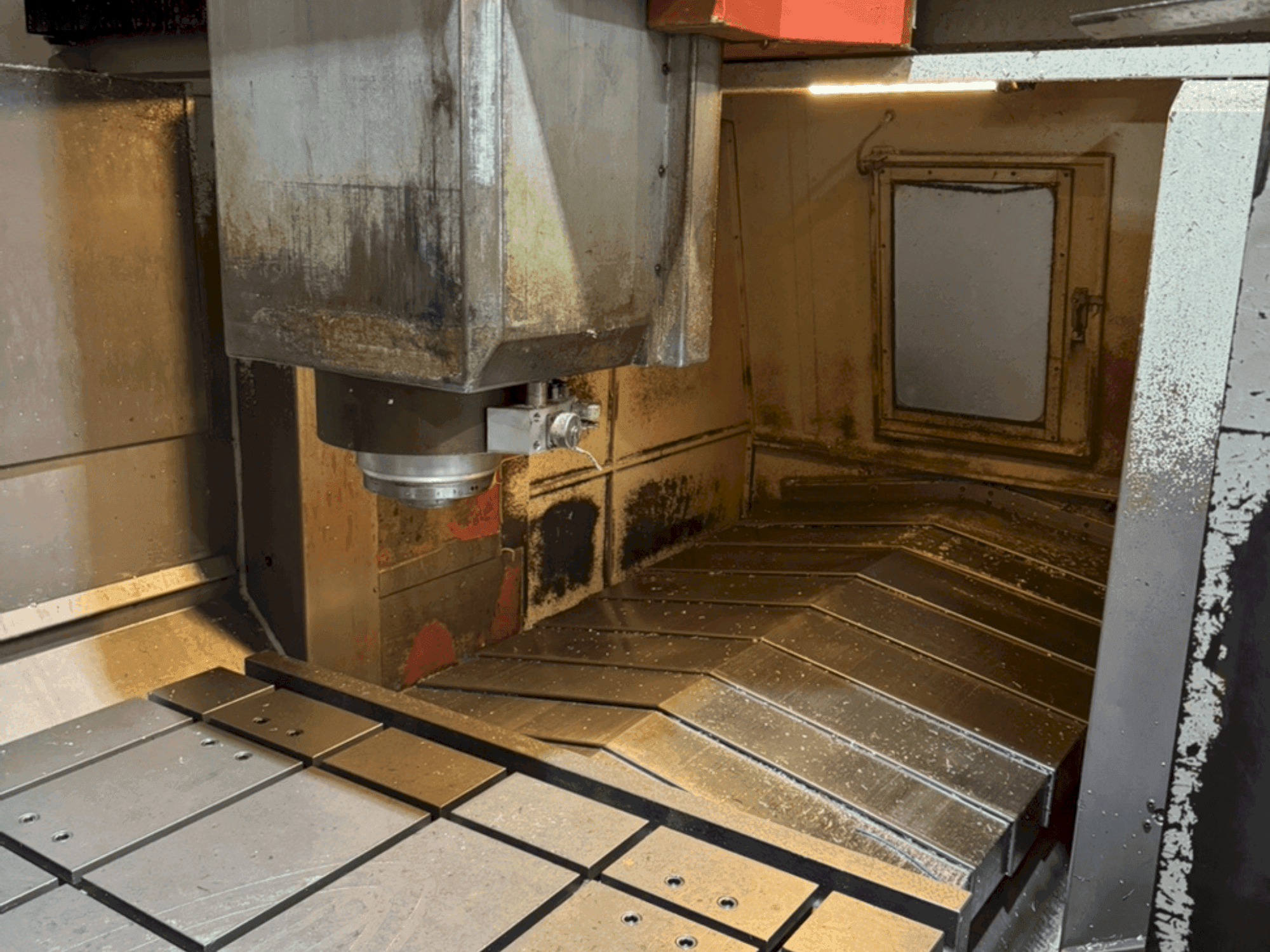 A QUICK JET DEPO JET 1612  gép elölnézete