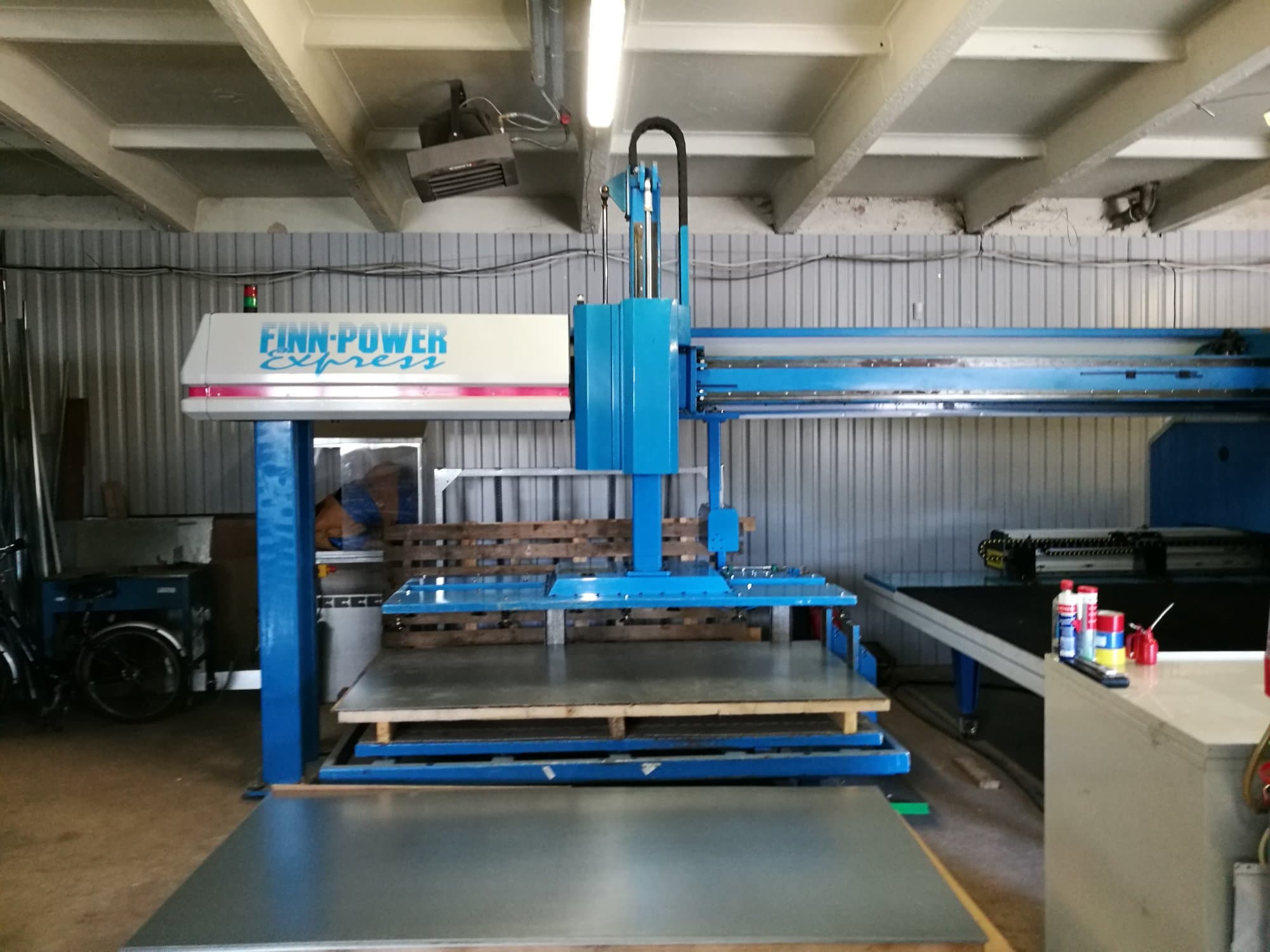 A Finn-Power A5-20 SB  gép elölnézete