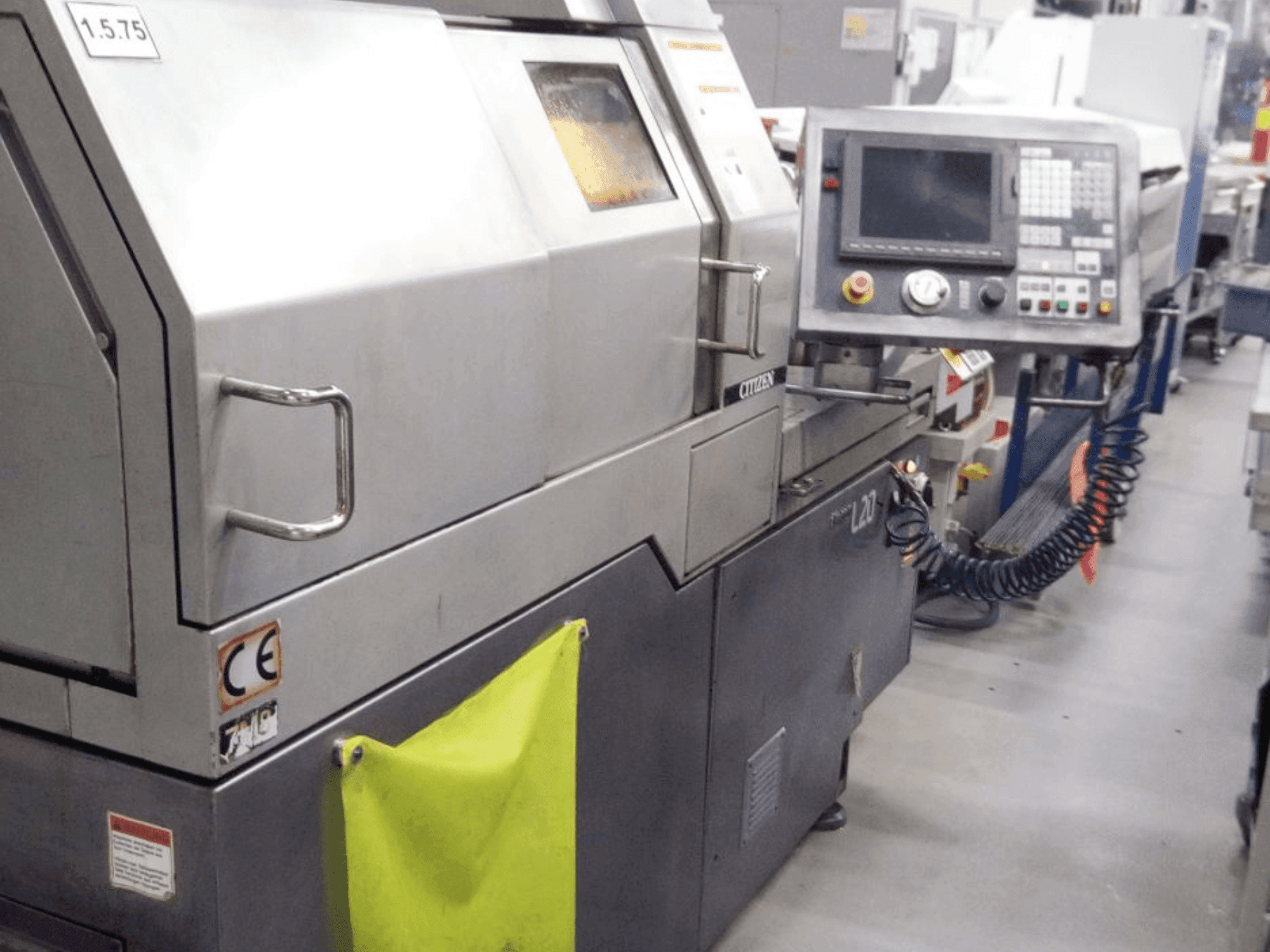 A Citizen L720-Vlll  gép elölnézete