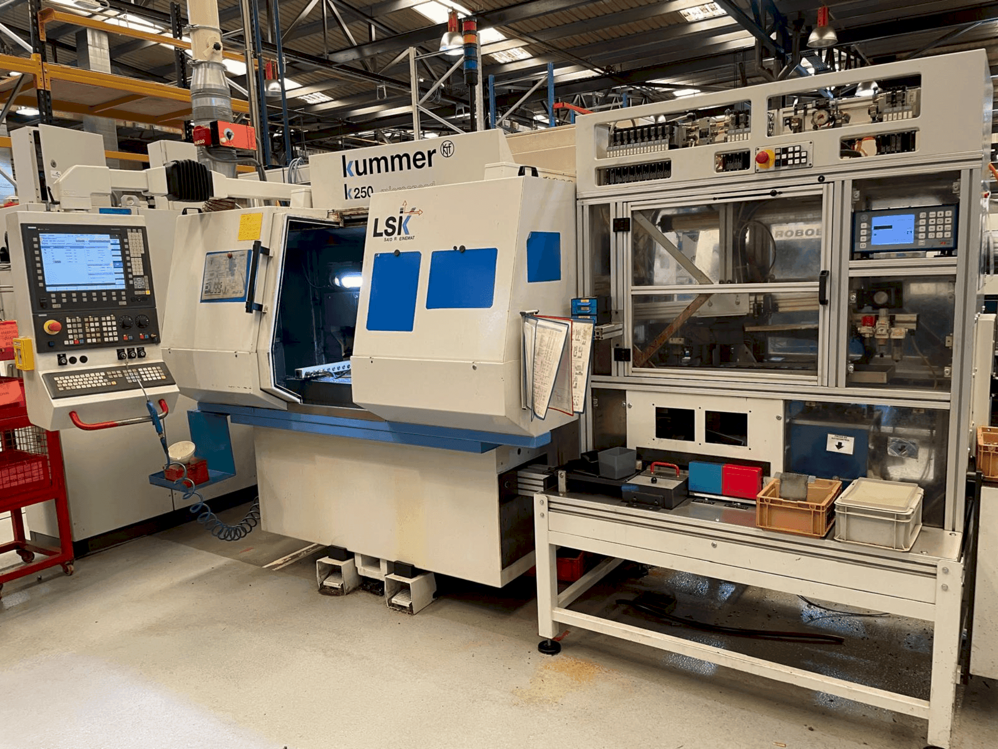 A KUMMER K250  gép elölnézete