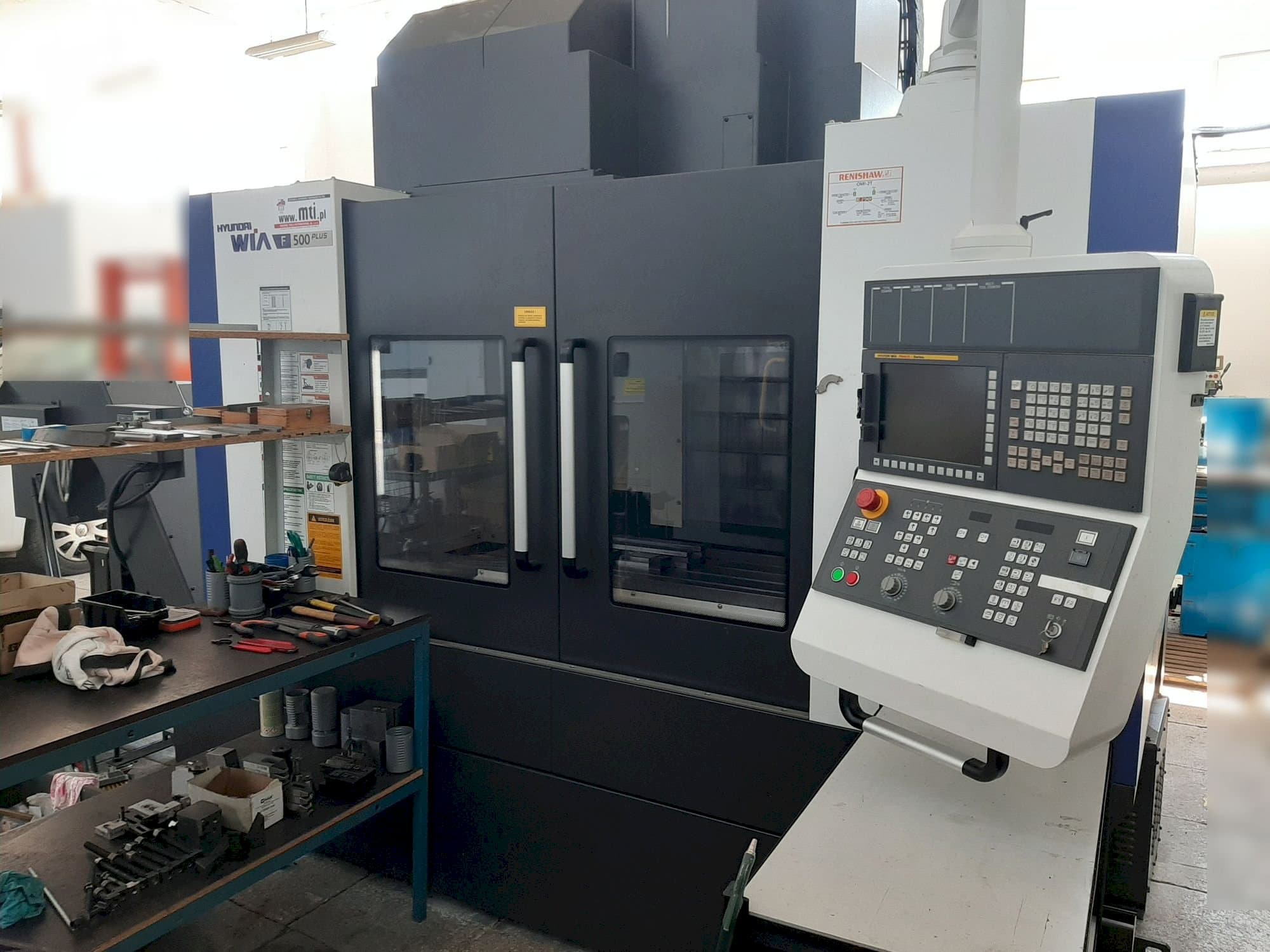 A Hyundai Wia F500 PLUS  gép elölnézete