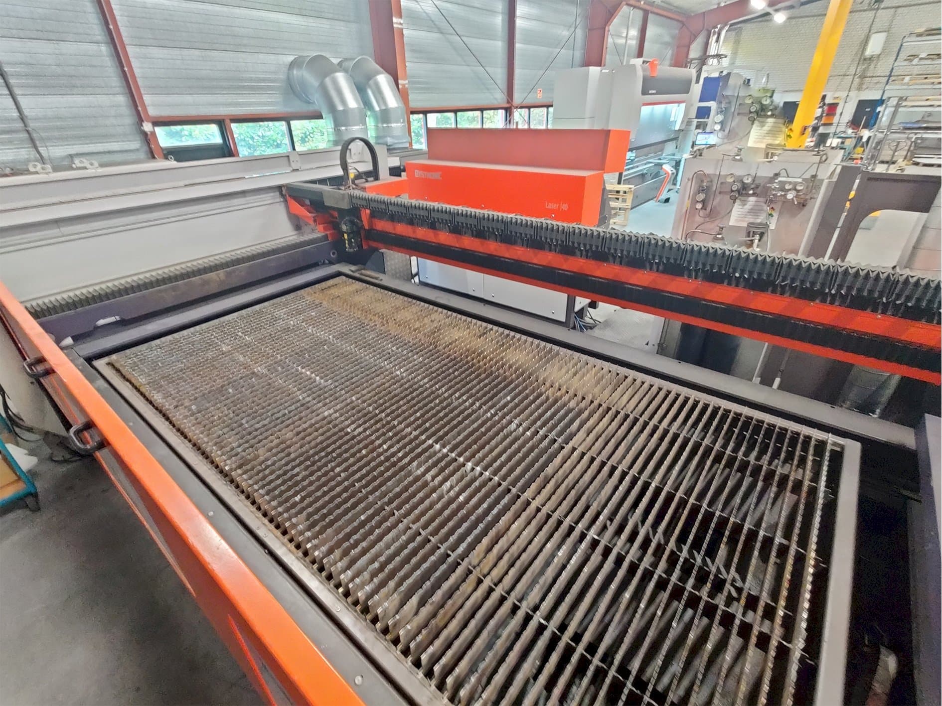 A Bystronic ByStar 4020 4kW CO2 gép elölnézete