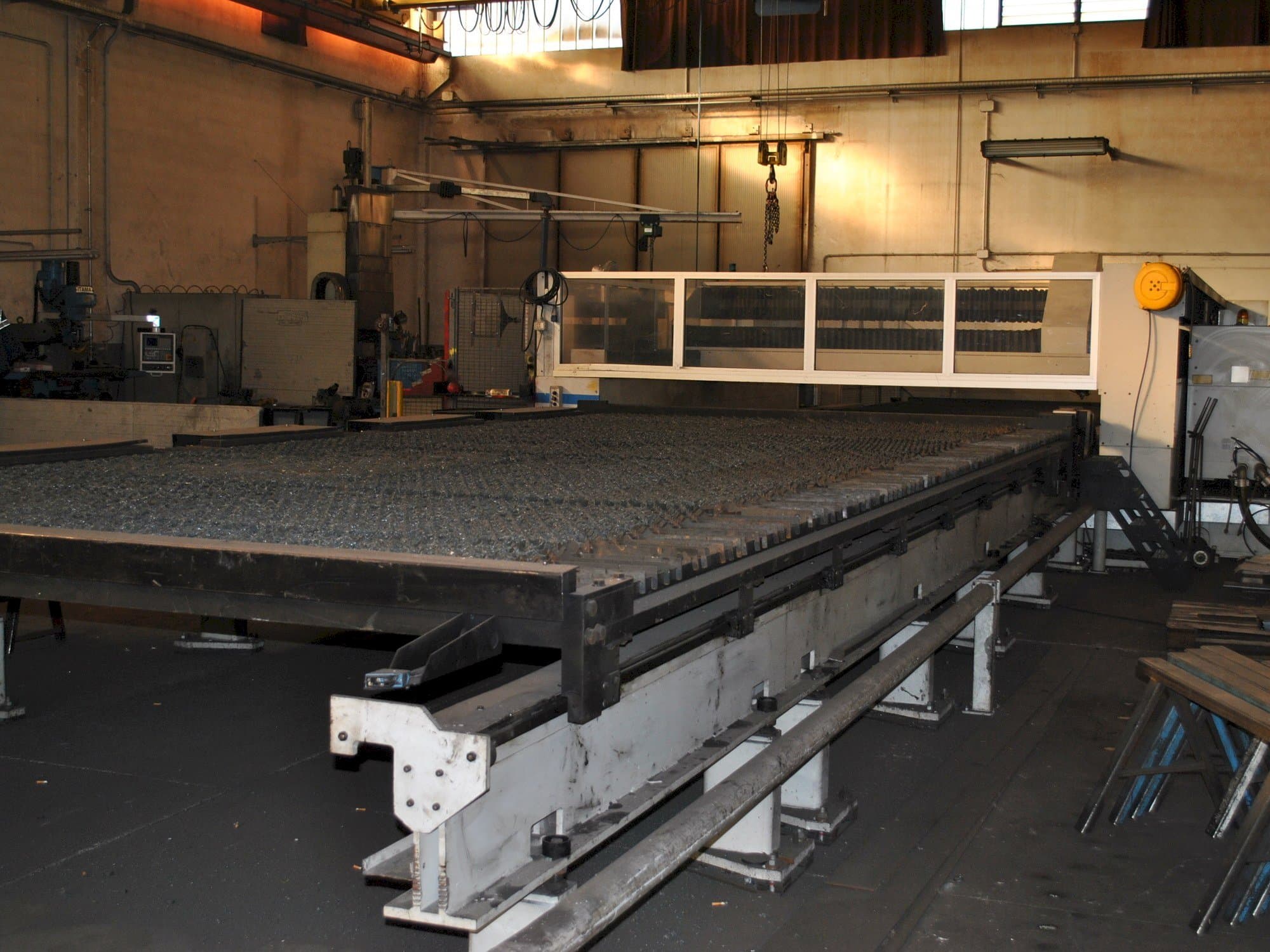 A LVD IMPULS 8031  gép elölnézete