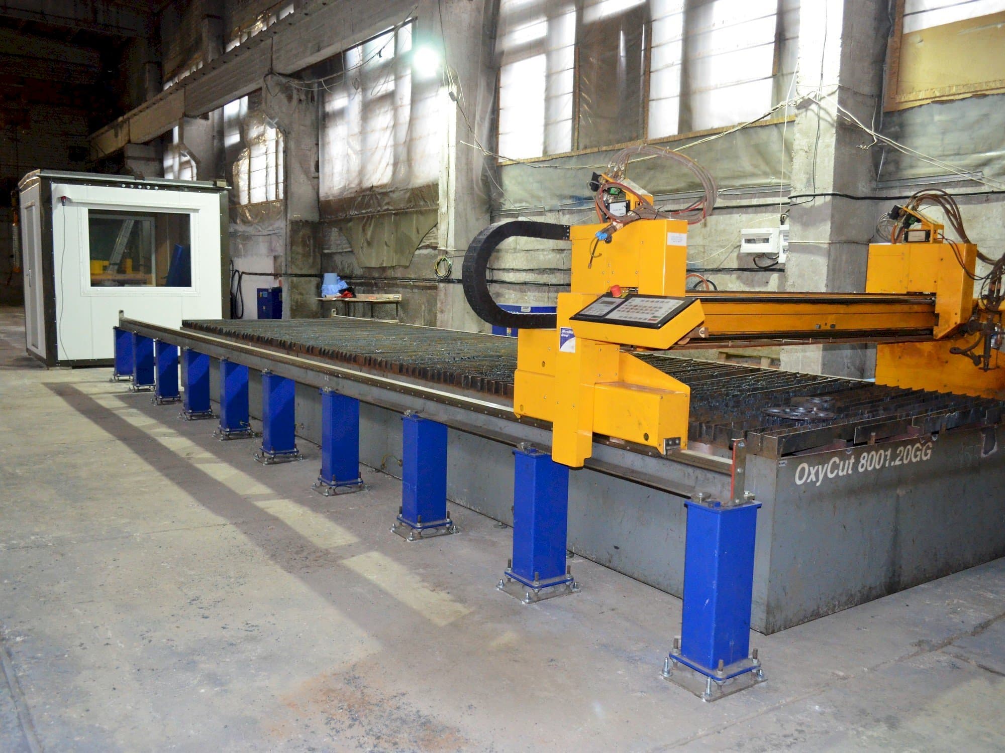 A MicroStep OxyCut 8001 20GG  gép elölnézete