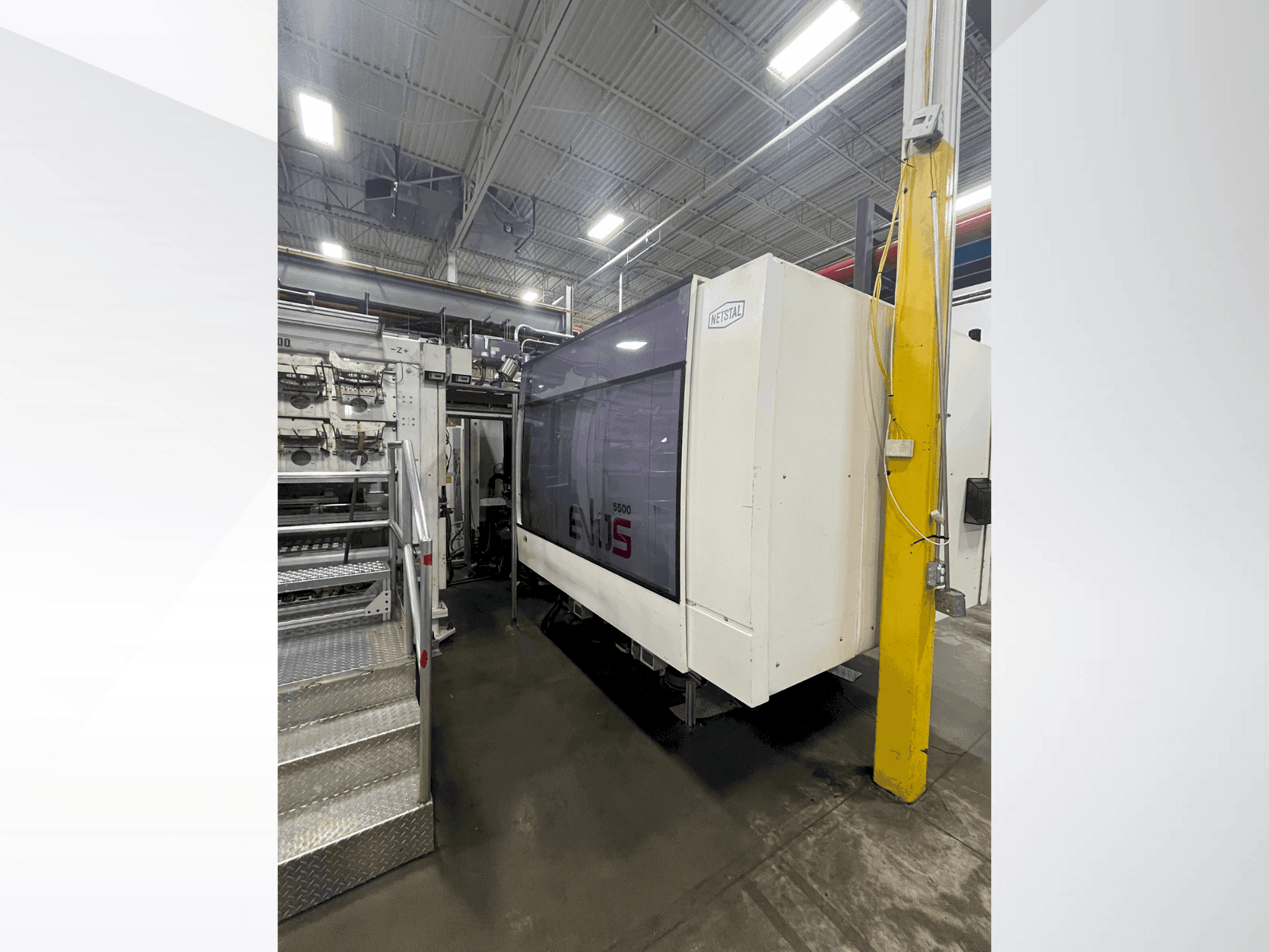 A Netstal EVOS 5500-2900 Speed  gép elölnézete
